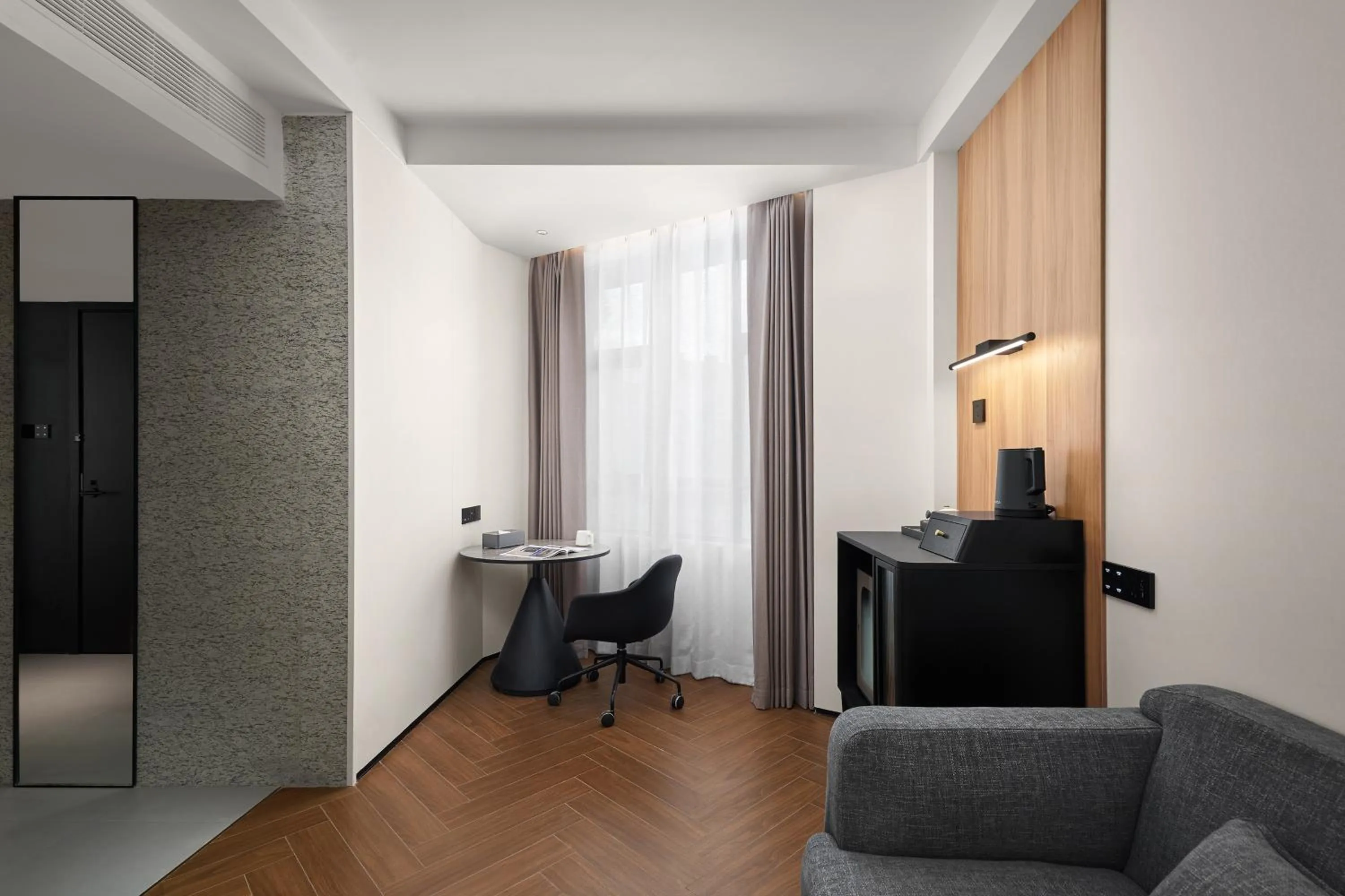 Living room in Nanyang King's Gate Hotel--Free Shuttle Service to Canton Fair