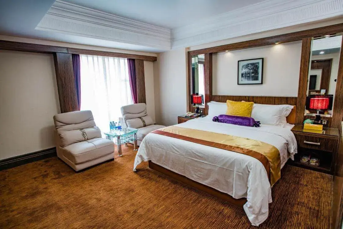 Executive King Room in Nanyang King's Gate Hotel--Free Shuttle Service to Canton Fair Executive King Room in Nanyang King's Gate Hotel--Free Shuttle Service to Canton Fair