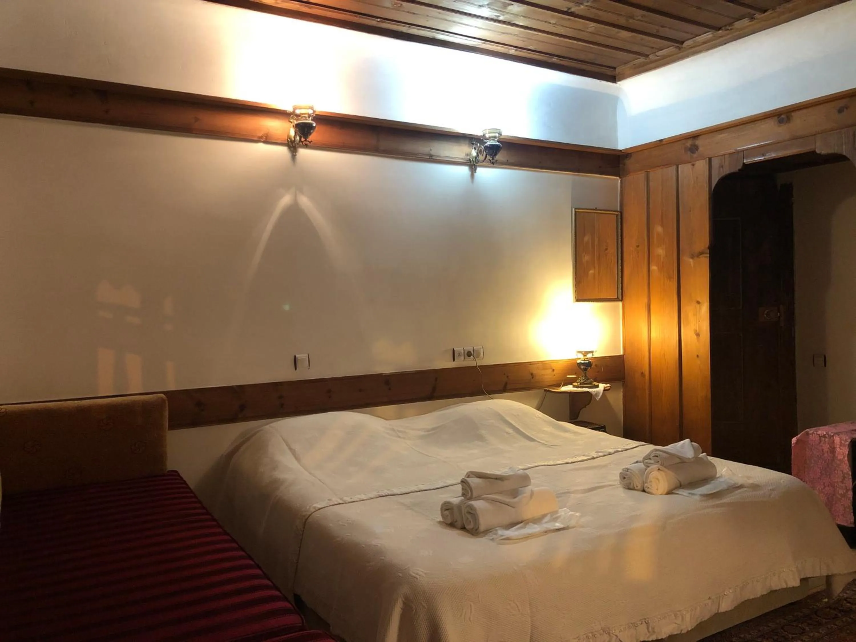 Massage, Bed in Paphlagonia Yoruk Muratoglu Konak