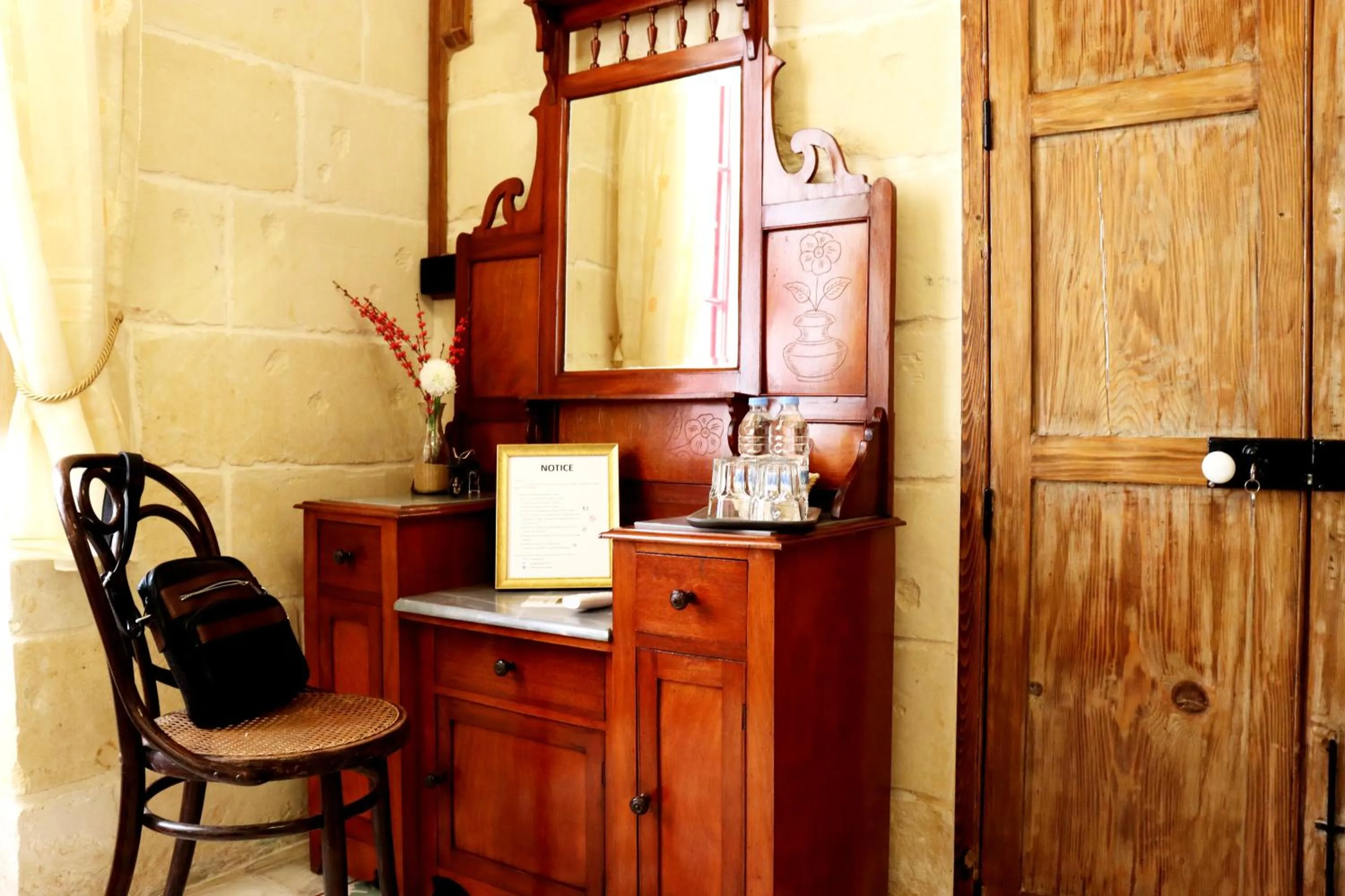 Bathroom in Il-Bàrraġ Farmhouse B&B - Gozo Traditional Hospitality