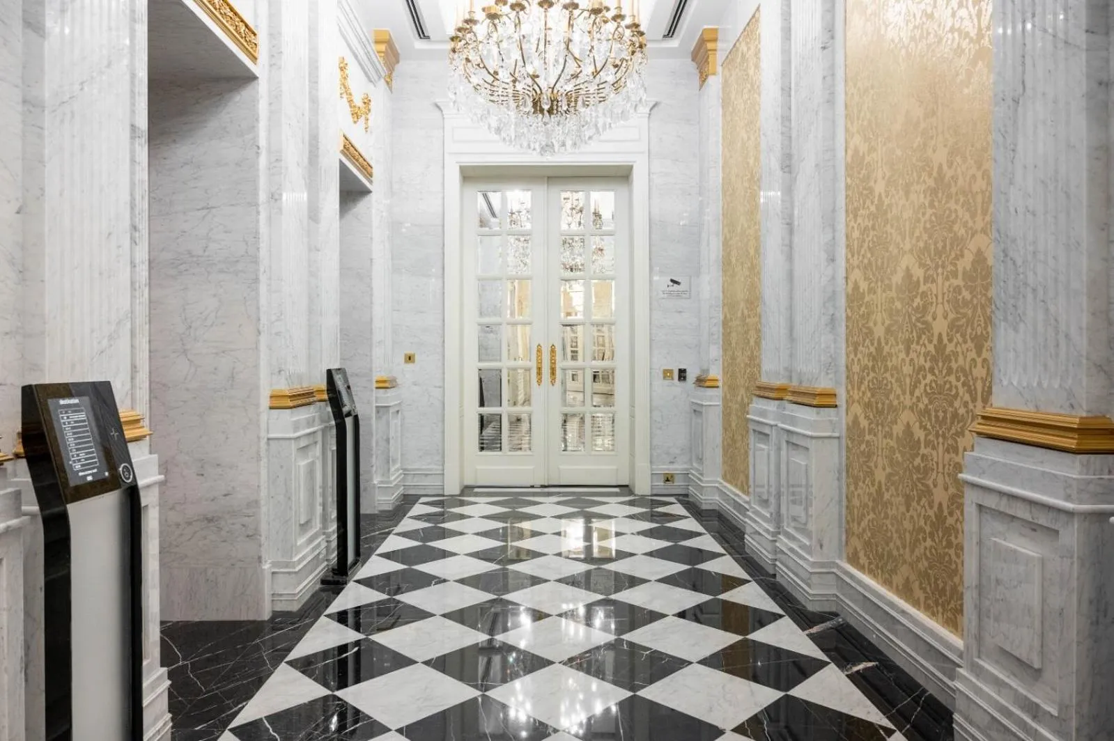 Facade/entrance in The Bentley Luxury Hotel & Suites