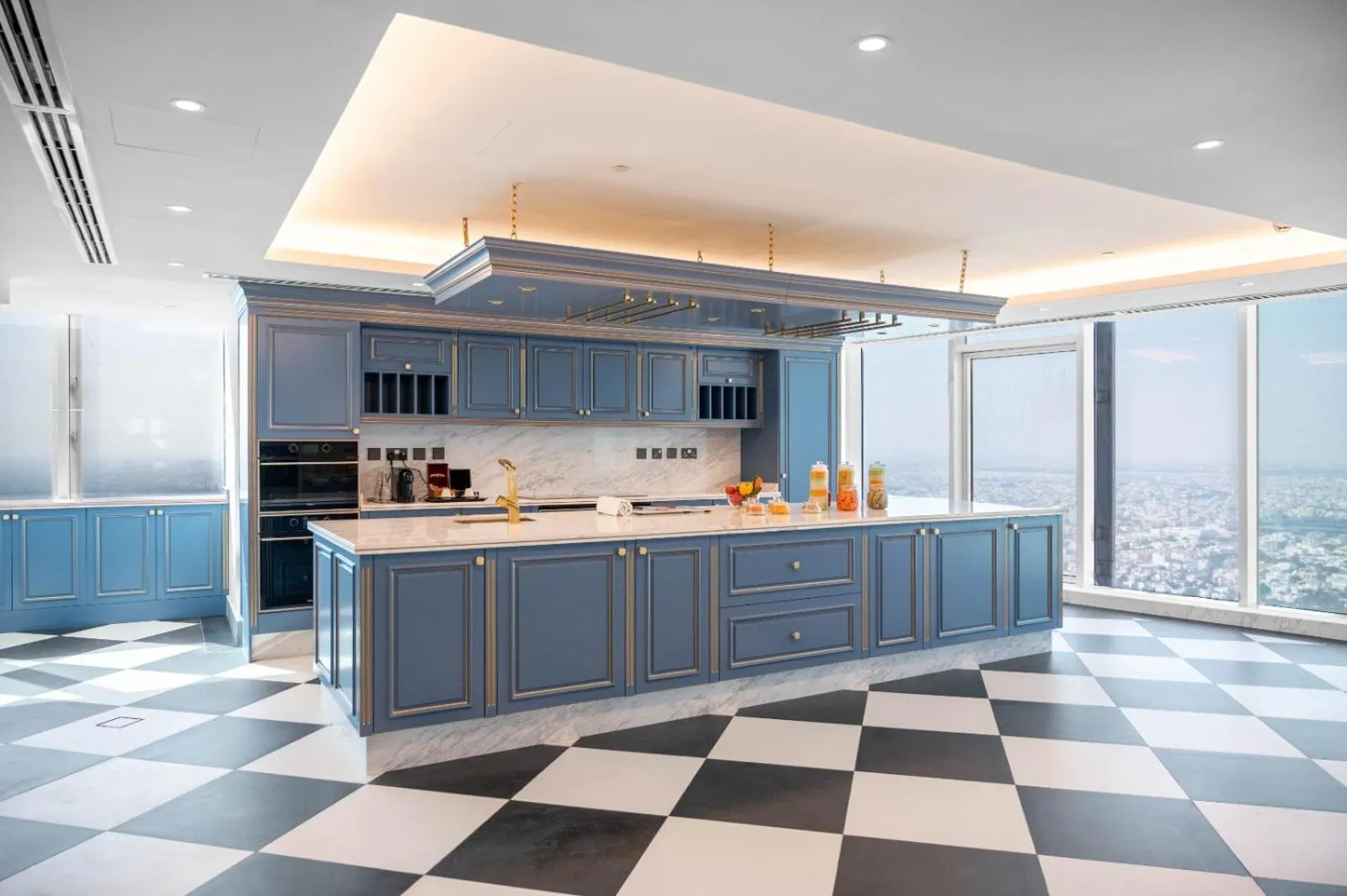 Coffee/tea facilities in The Bentley Luxury Hotel & Suites