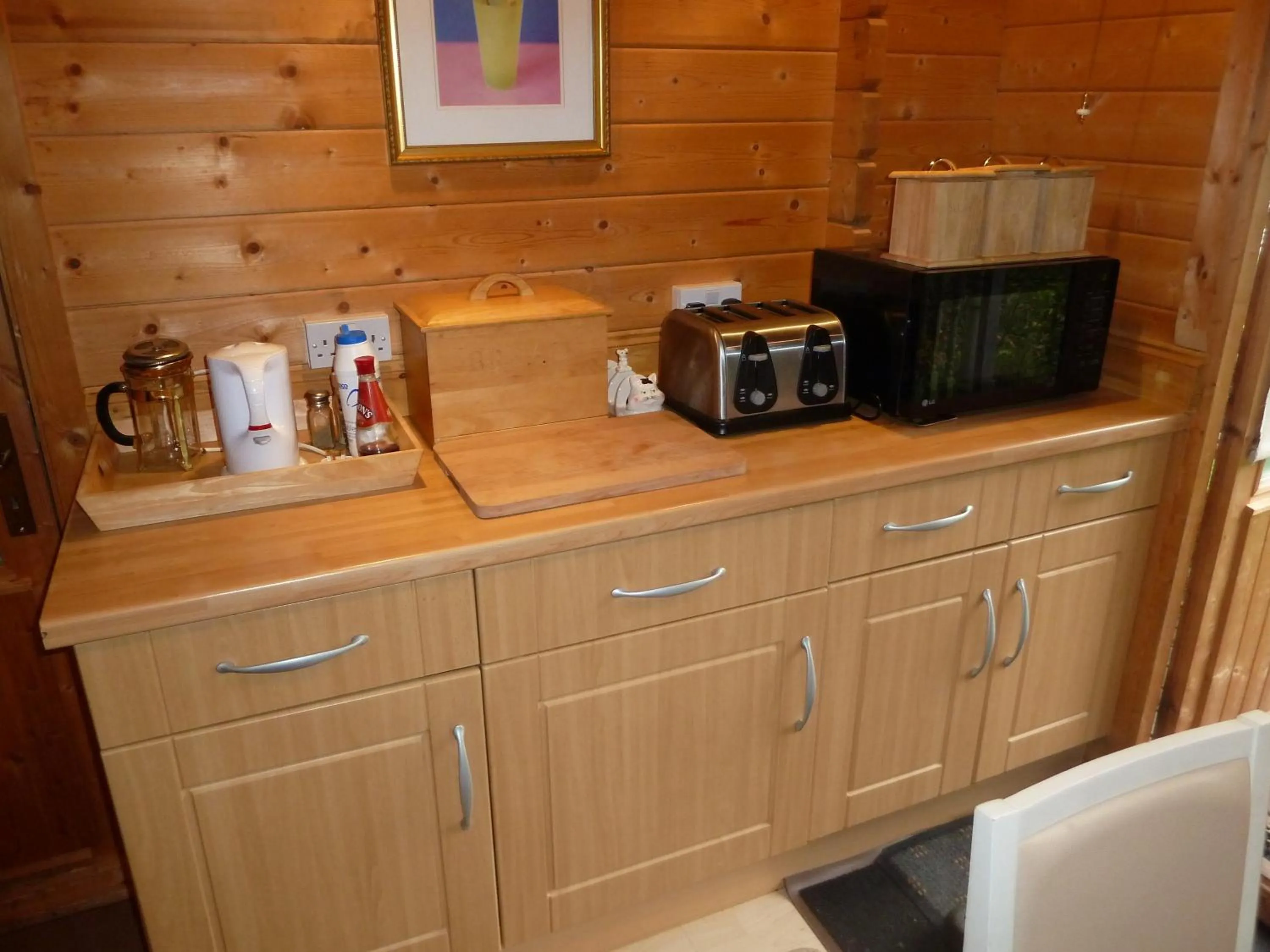 Kitchen or kitchenette in Hillside Self Catering