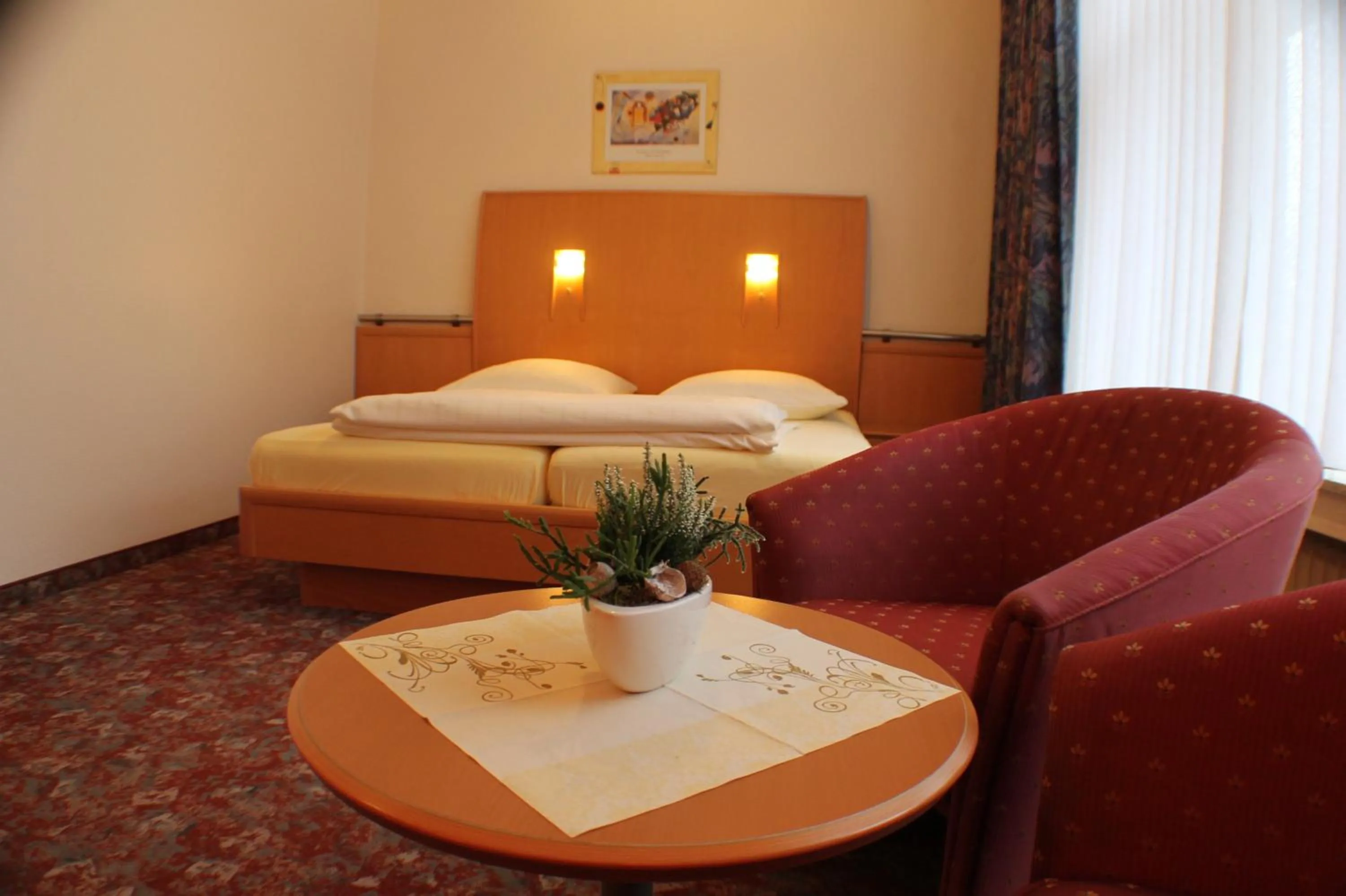 Photo of the whole room, Bed in Avantgarde Hotel