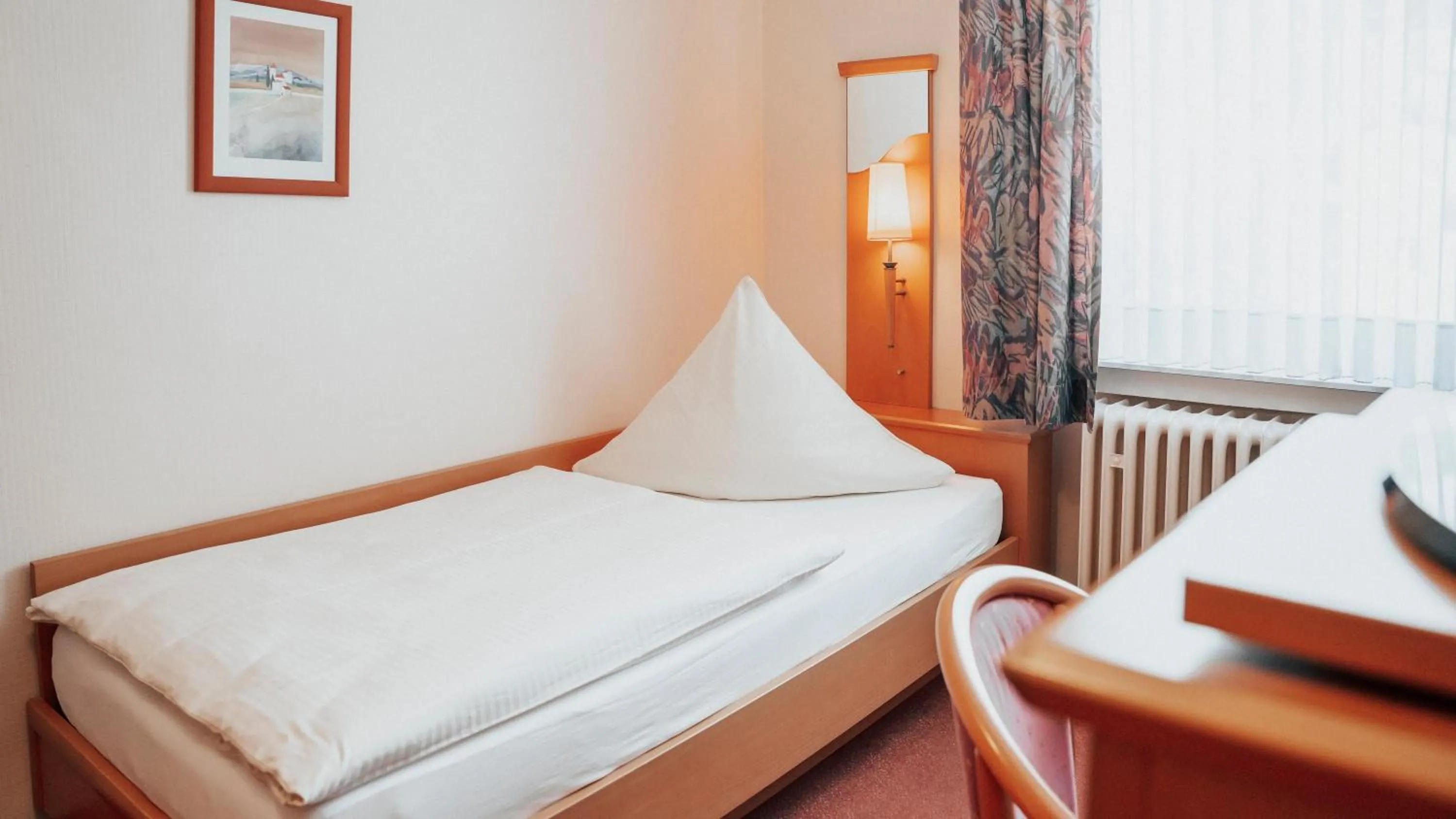 Bedroom, Bed in Avantgarde Hotel