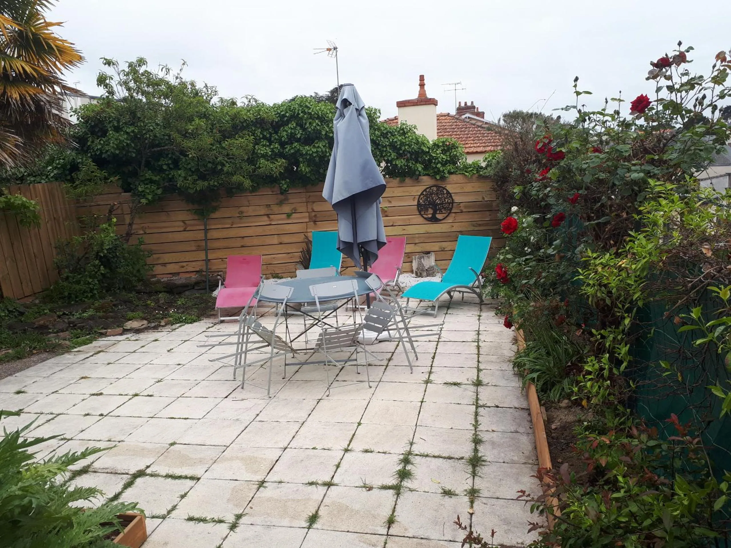 Property building in maison tartifume