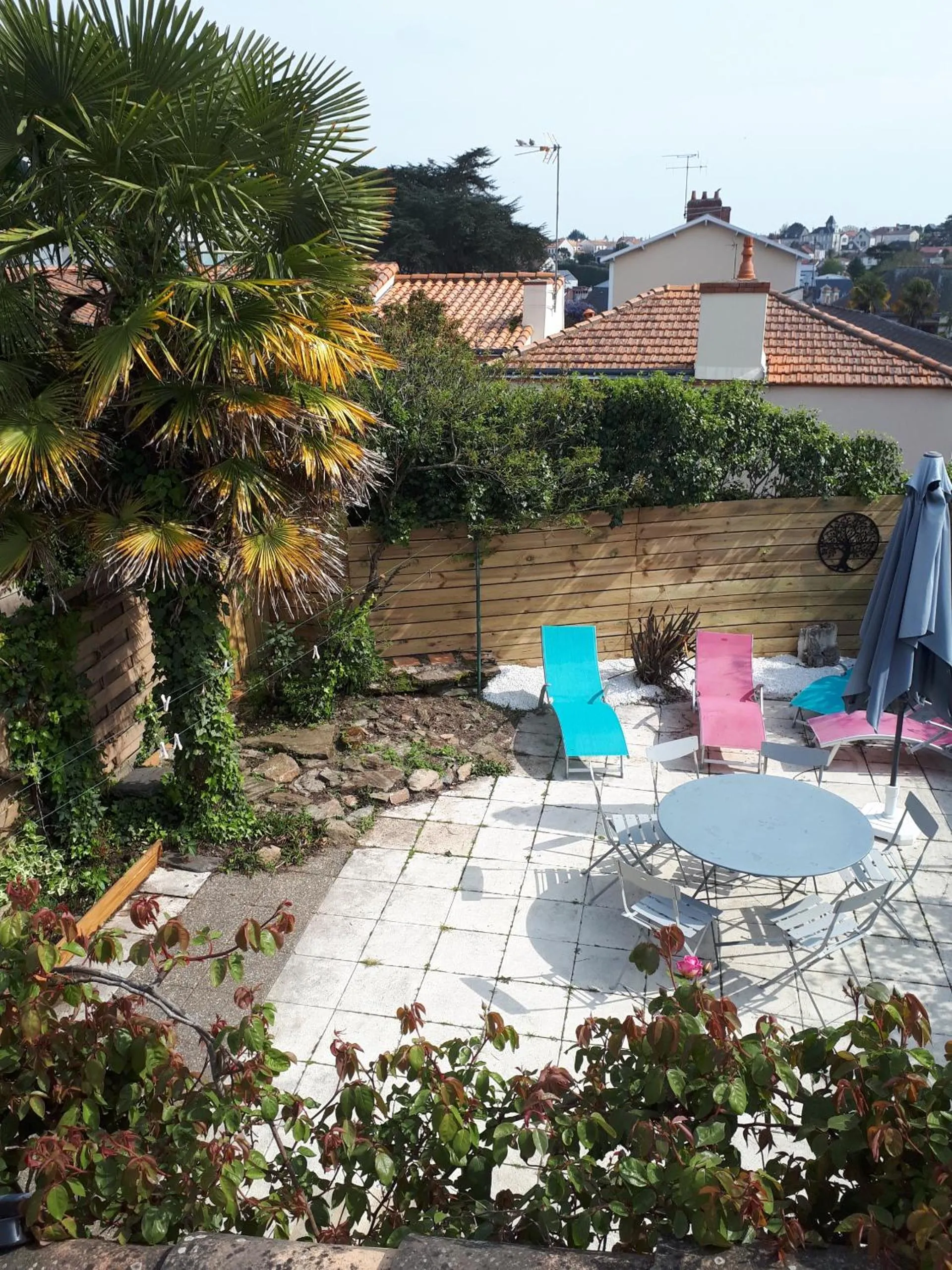 Property building in maison tartifume