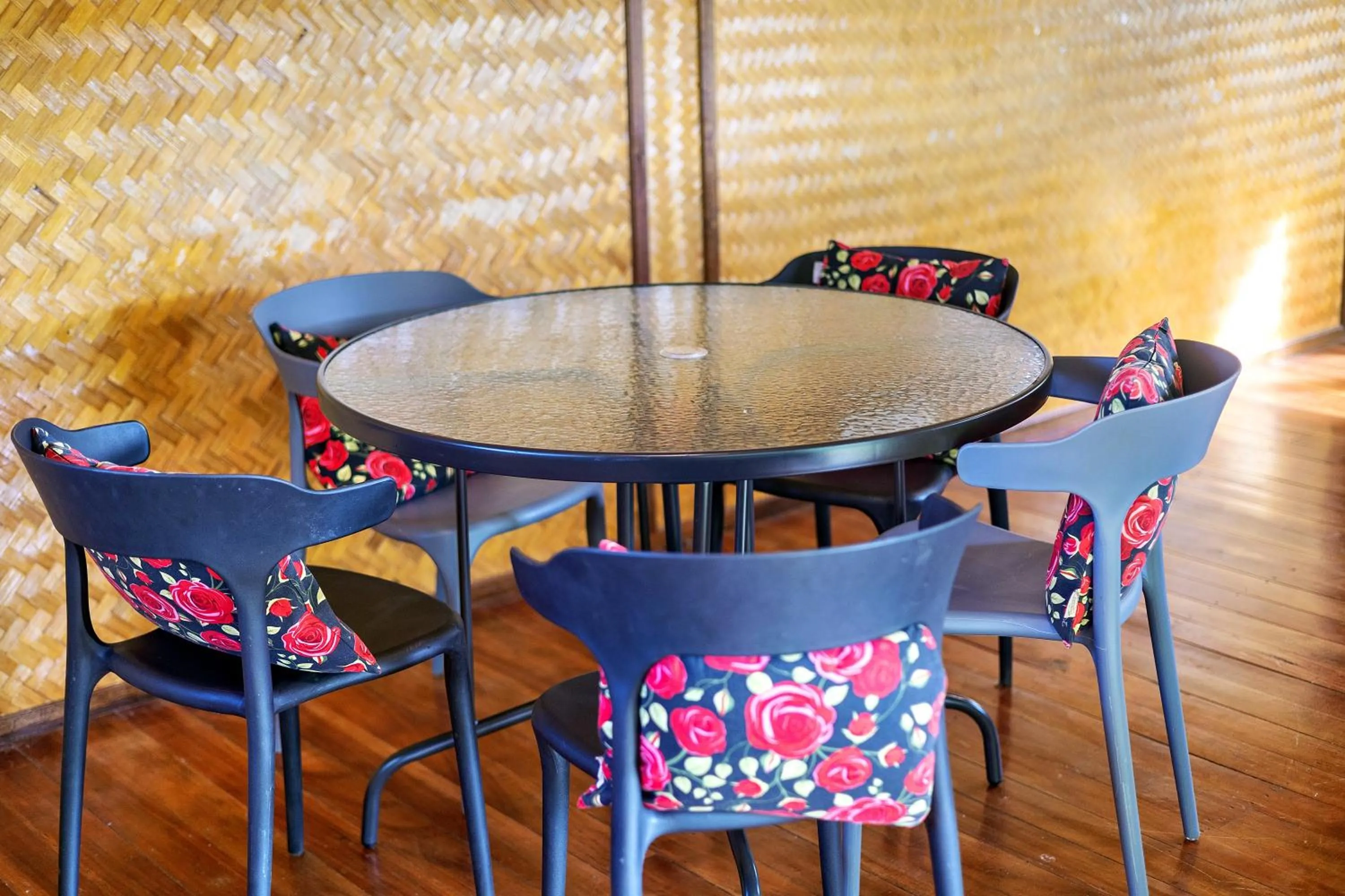 Living room in Bansuanphutarn