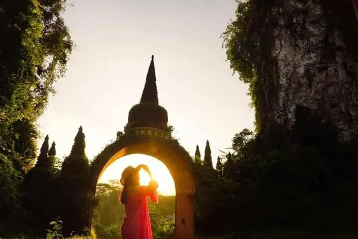 Nearby landmark in Bansuanphutarn