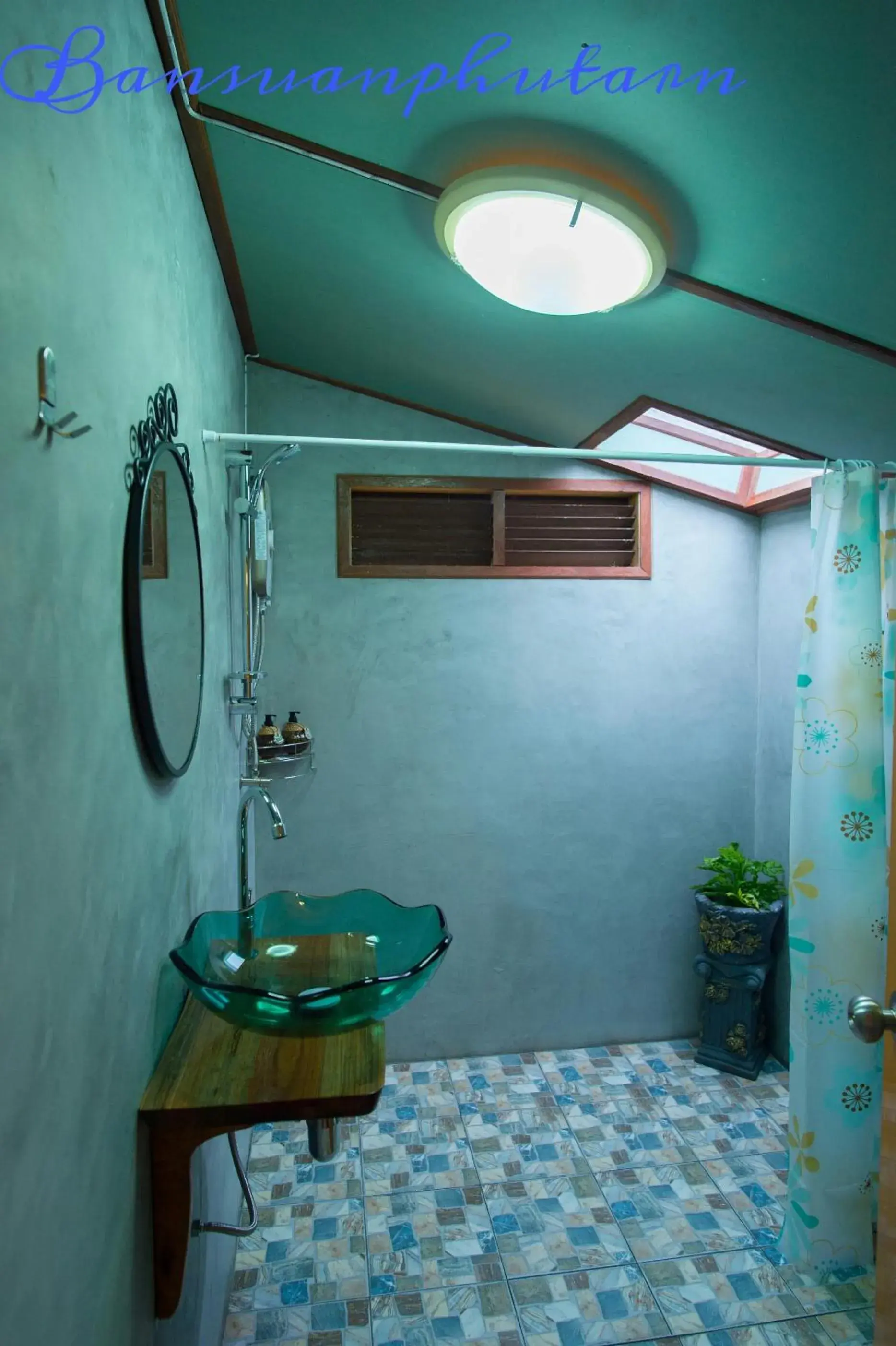 Deluxe Triple Room in Bansuanphutarn Deluxe Triple Room in Bansuanphutarn