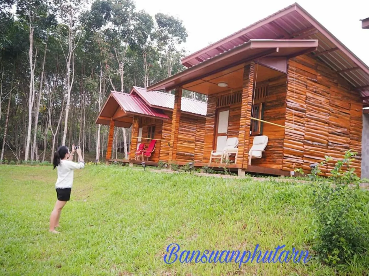 Property building in Bansuanphutarn