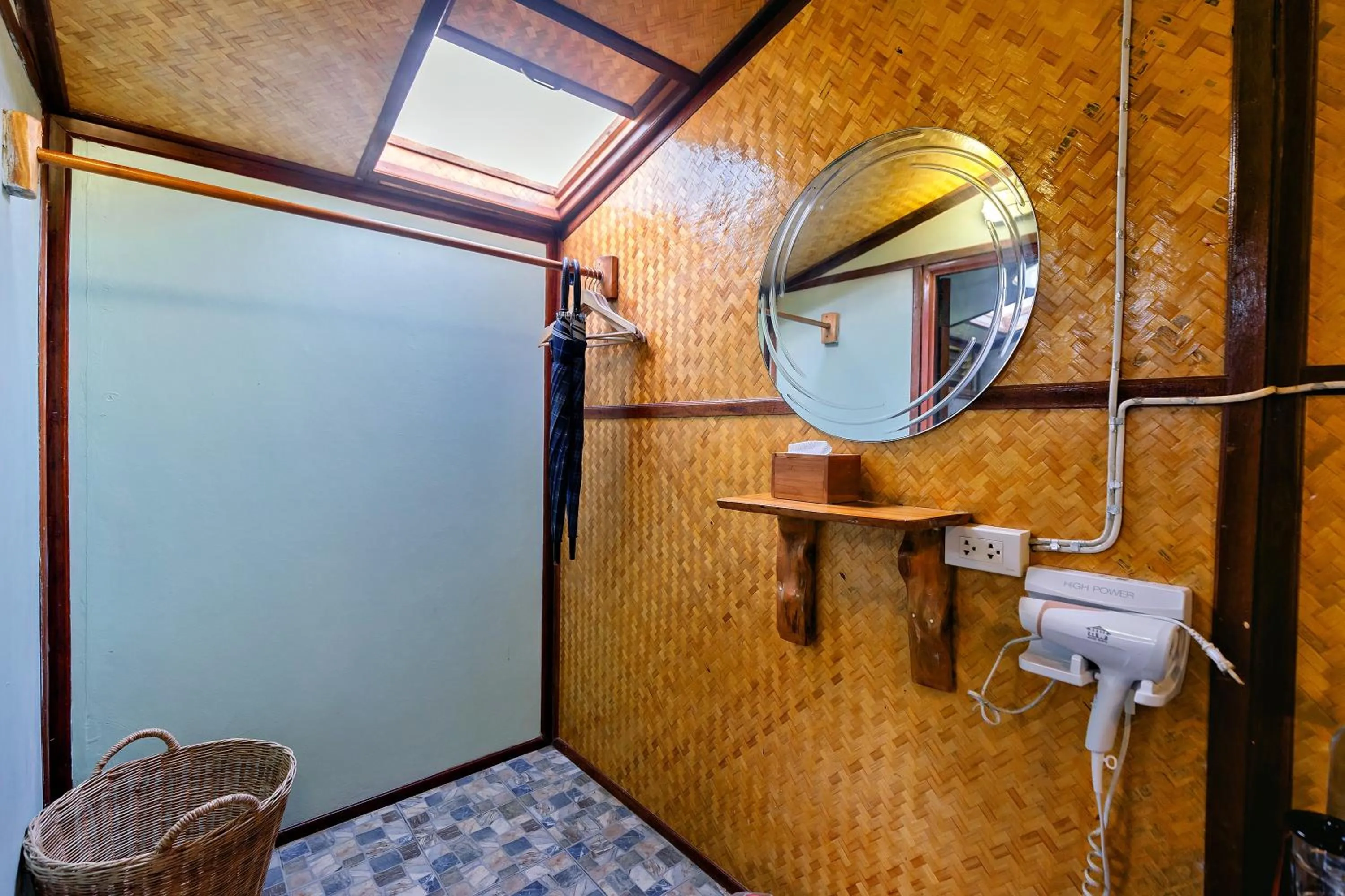 Area and facilities in Bansuanphutarn