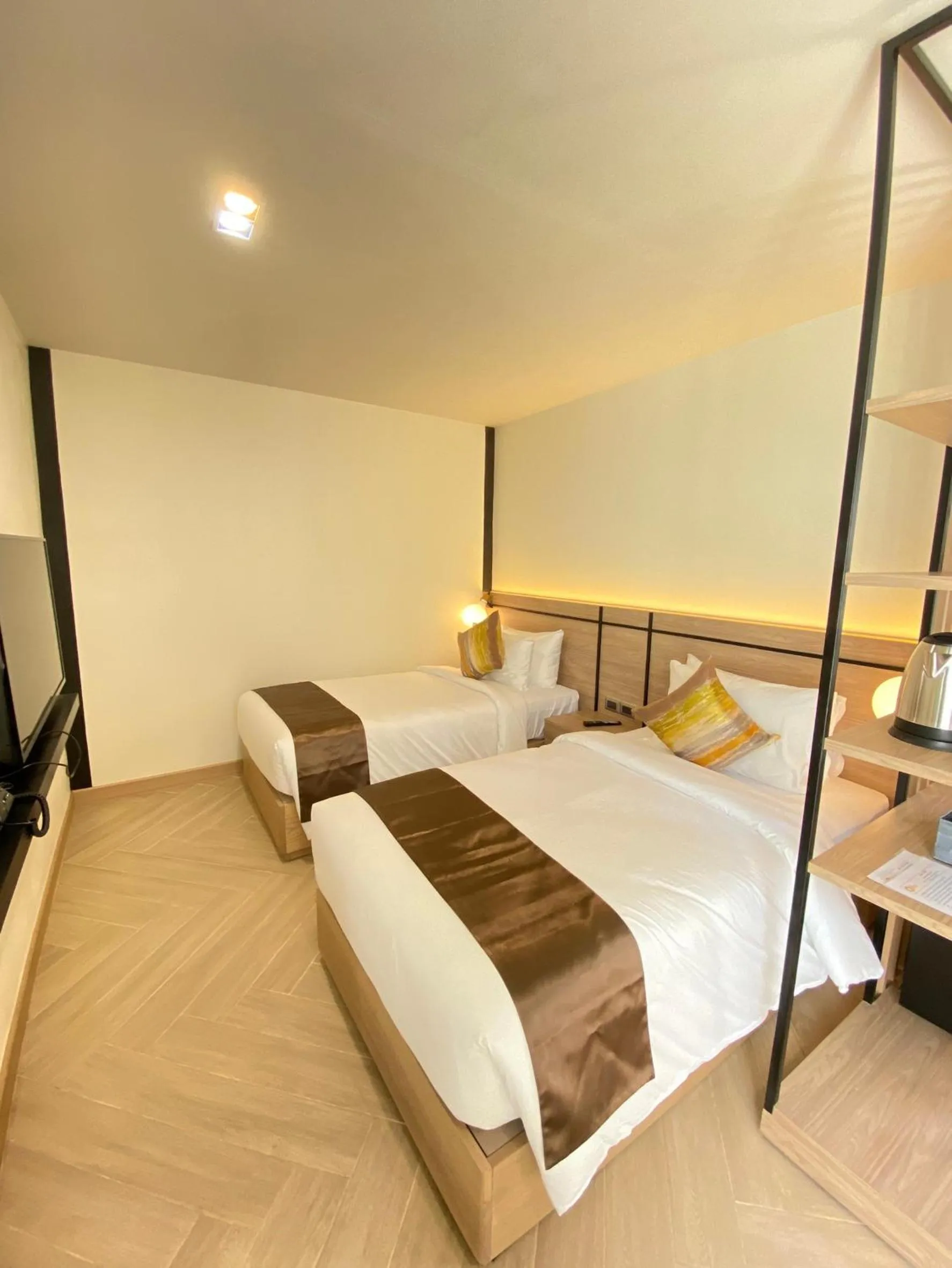 Bedroom, Bed in The Gold Living Life