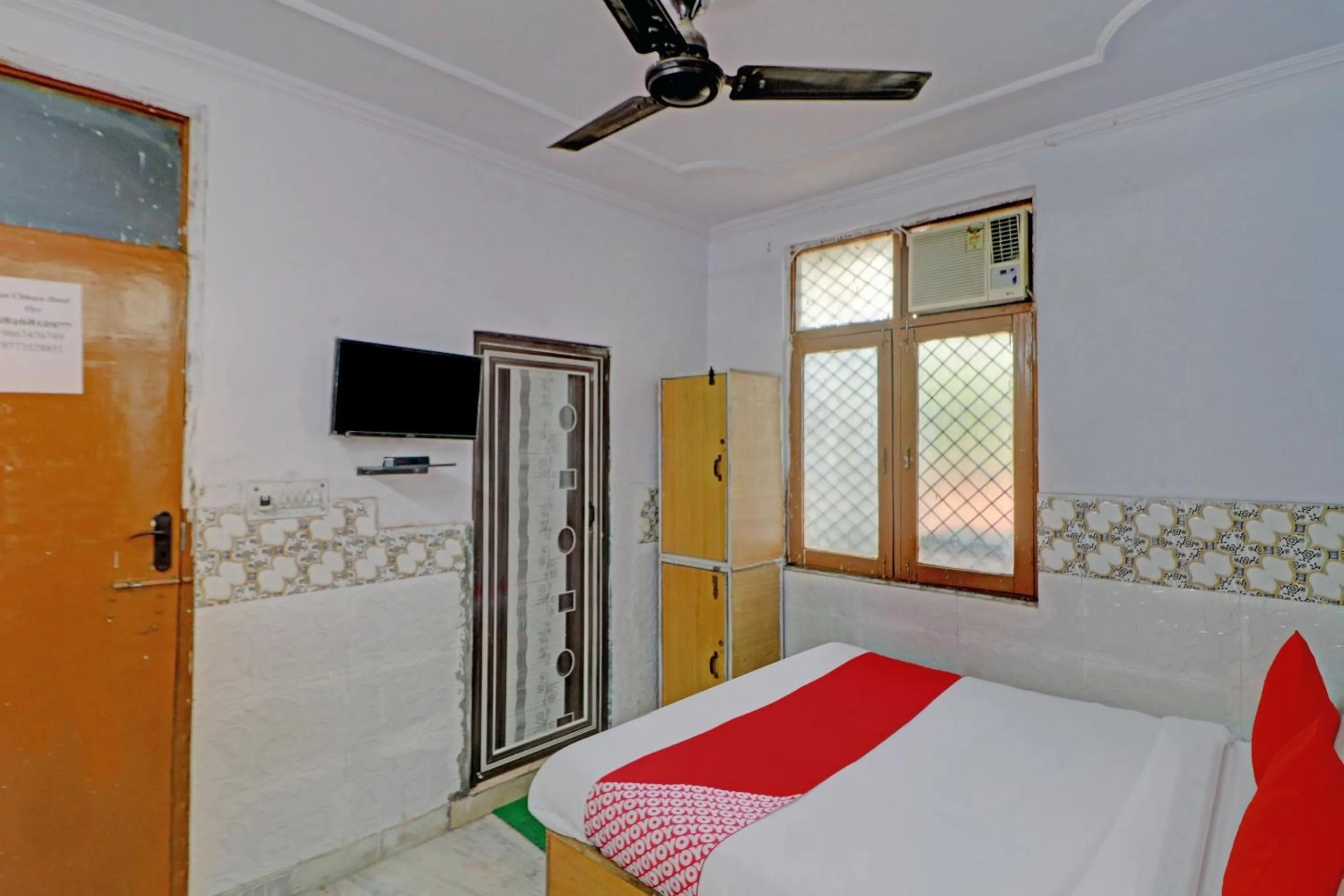 Bedroom, Bed in Hotel O Happy Homes