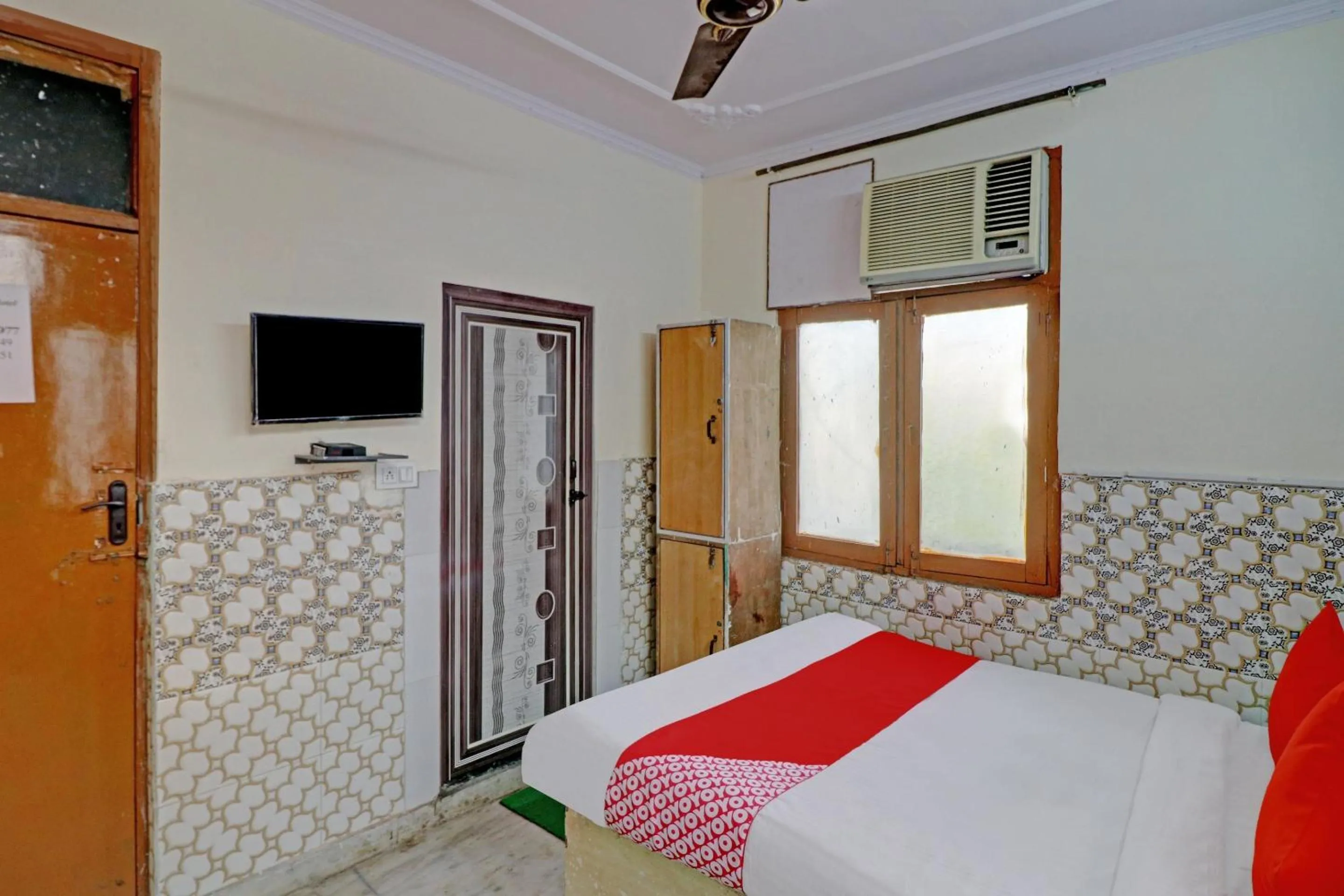 Lobby or reception, Bed in Hotel O Happy Homes