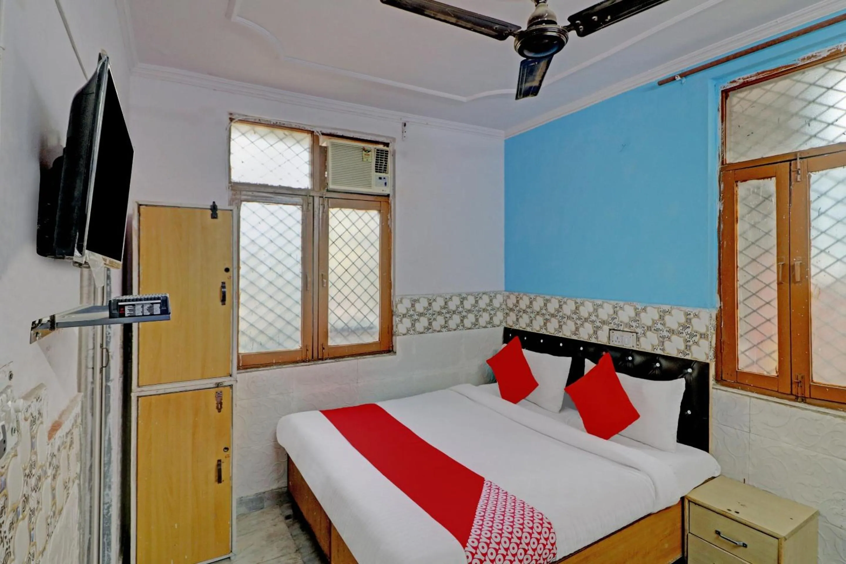 Bedroom, Bed in Hotel O Happy Homes