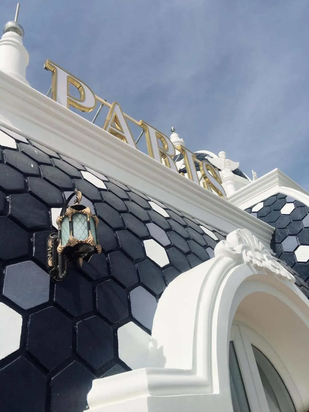 Property building in Paris Hotel Bình Thuận