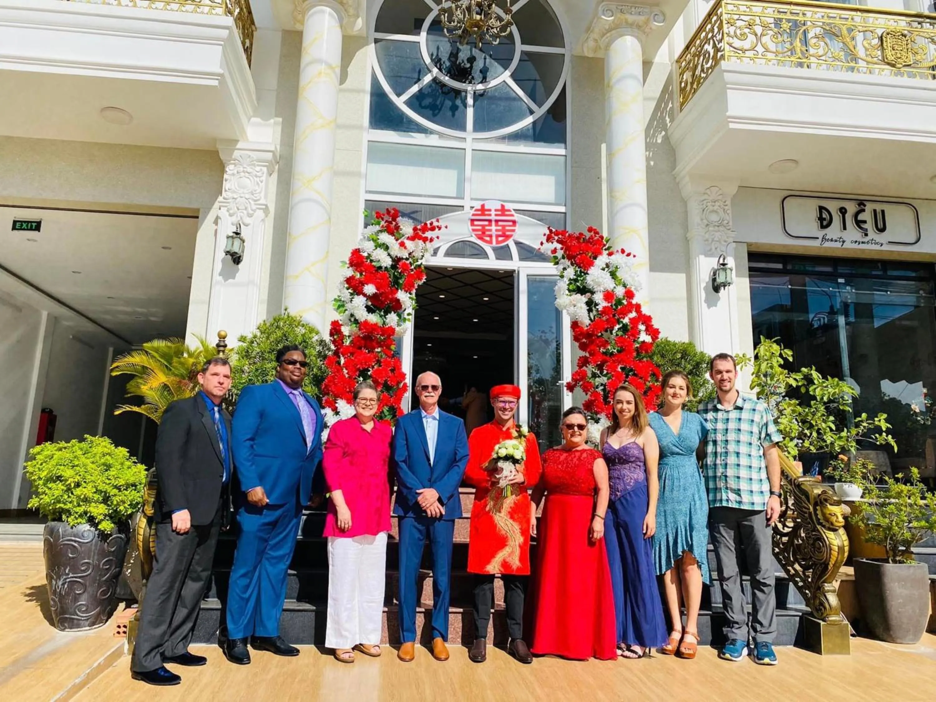 group of guests in Paris Hotel Bình Thuận