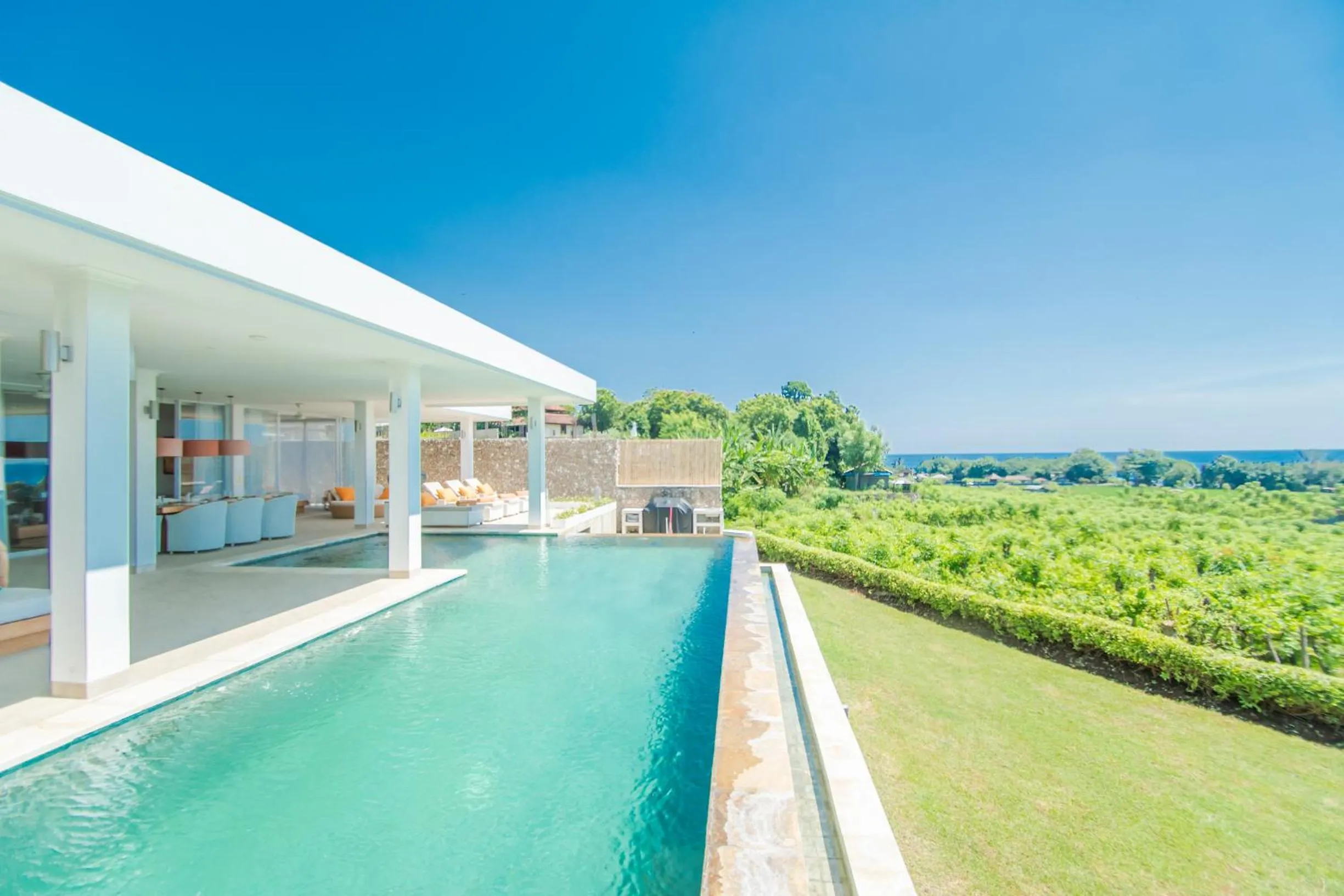 Swimming pool in Deep Blue Villa Bali