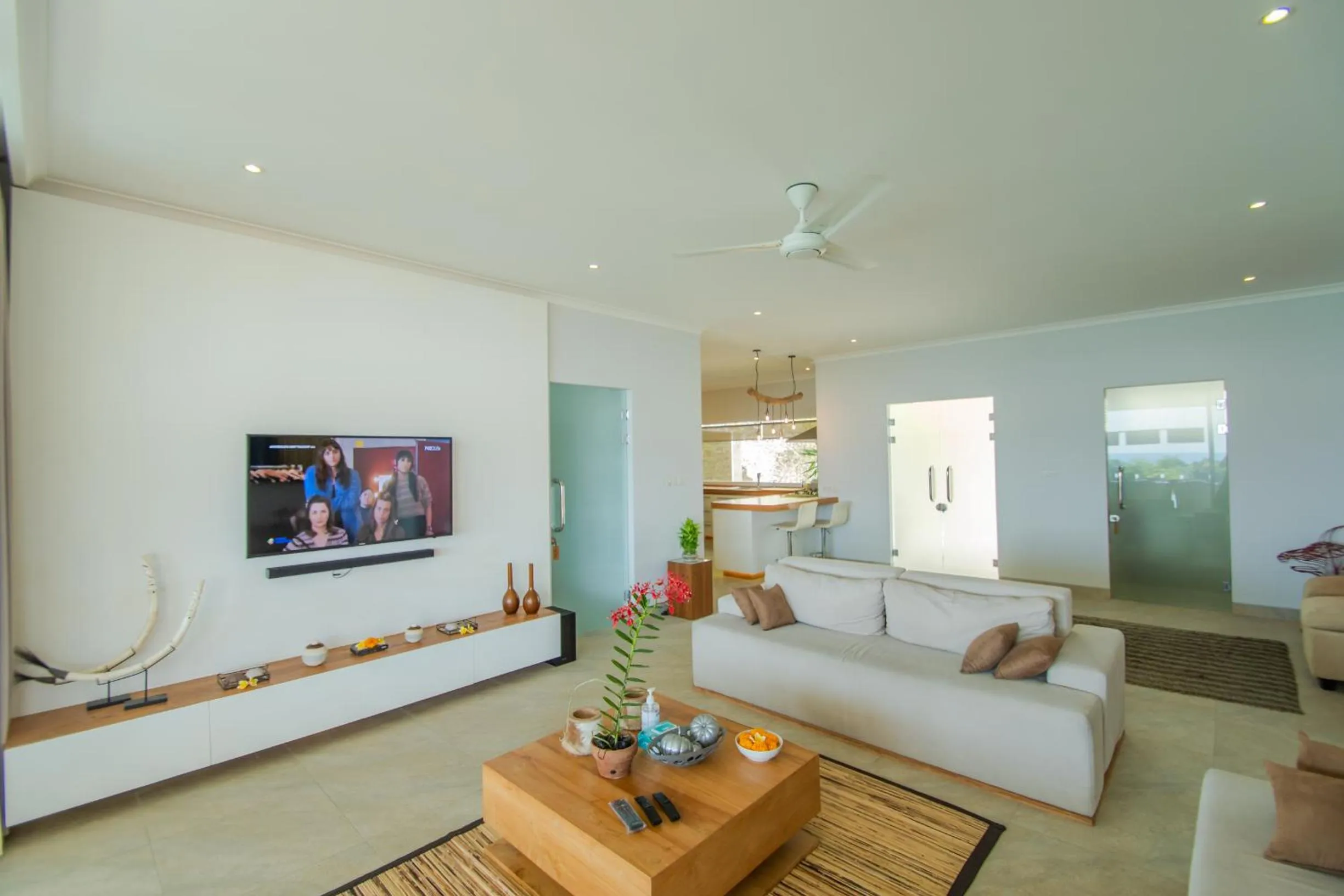 Communal lounge/ TV room in Deep Blue Villa Bali