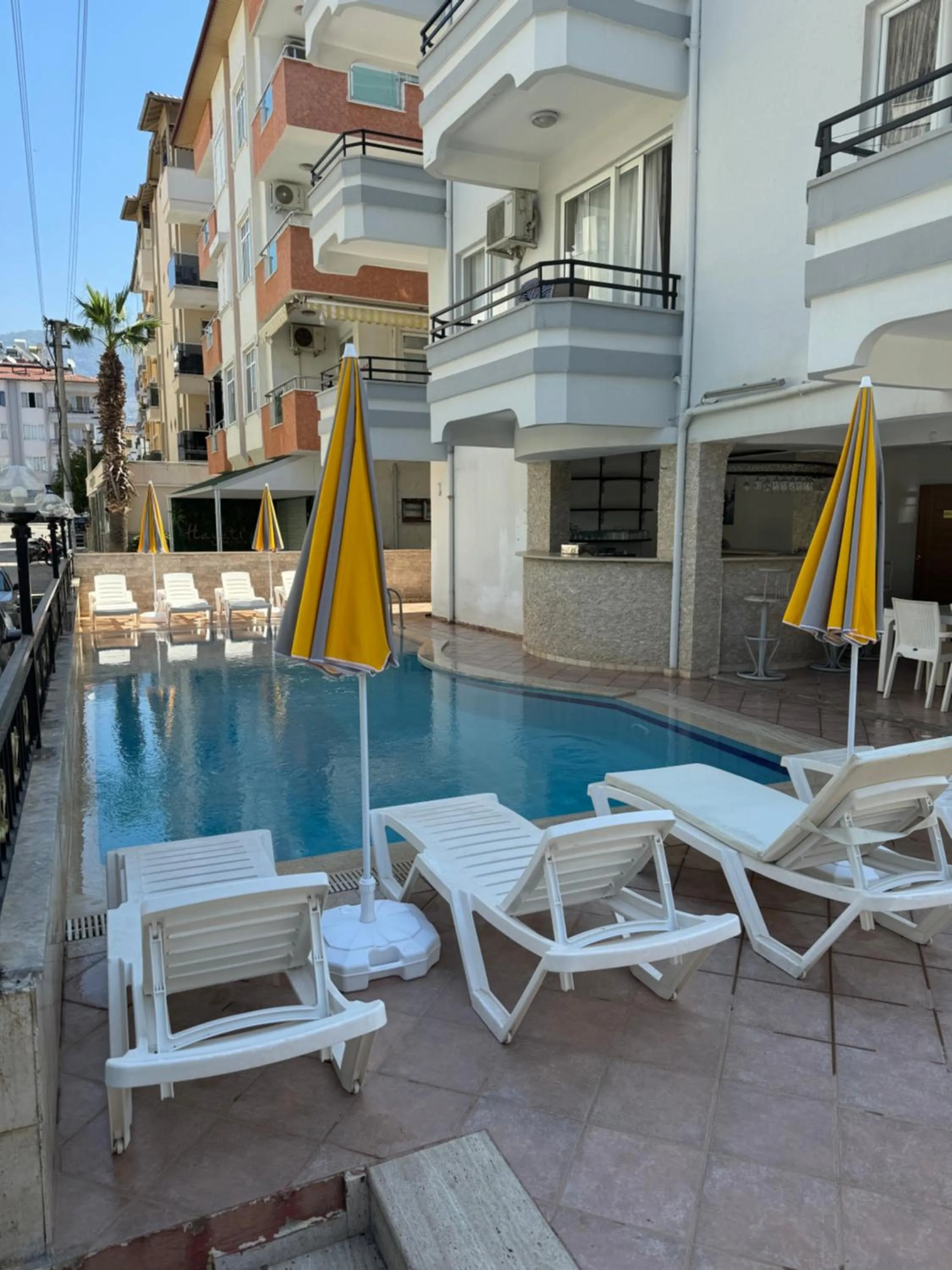 Swimming pool in Christina Apart Otel