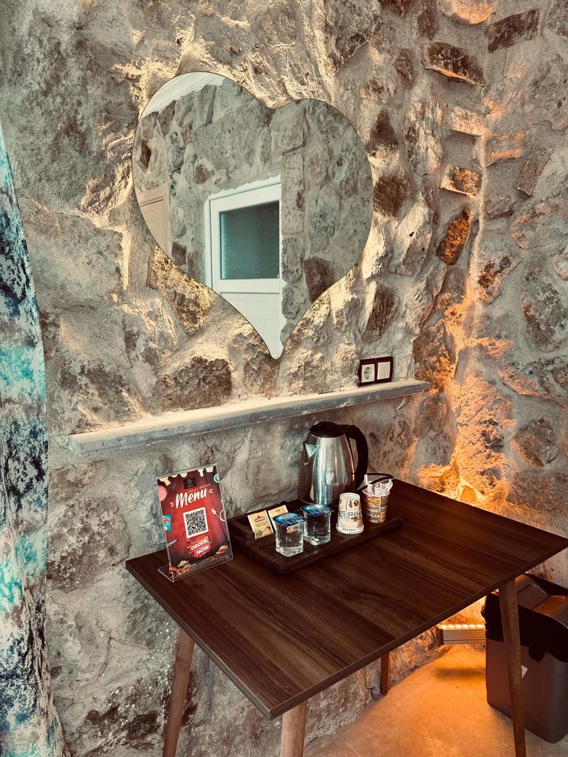 Coffee/tea facilities in Aysultan Stone House