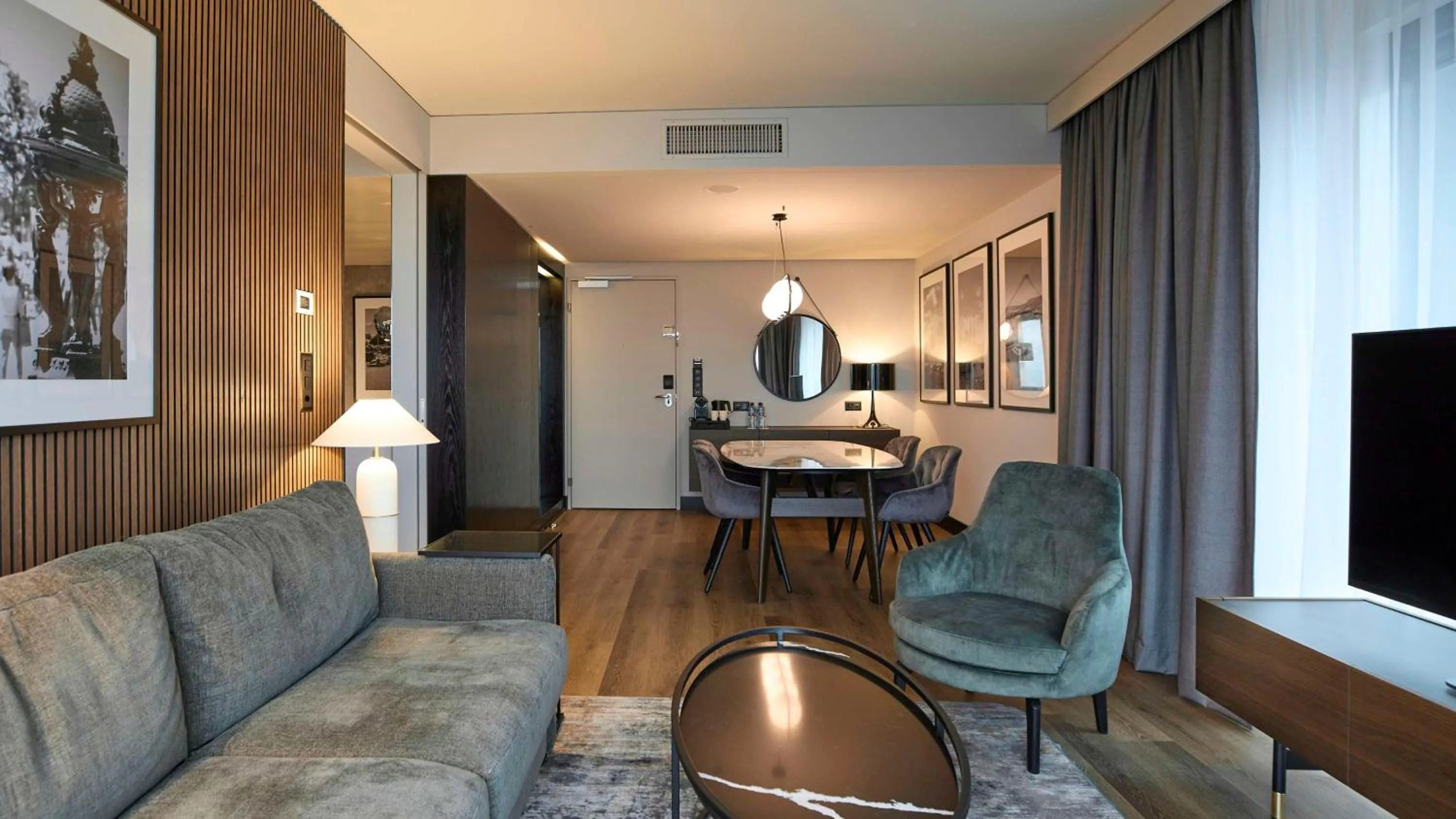 Photo of the whole room in Radisson Blu Hotel Zurich Airport