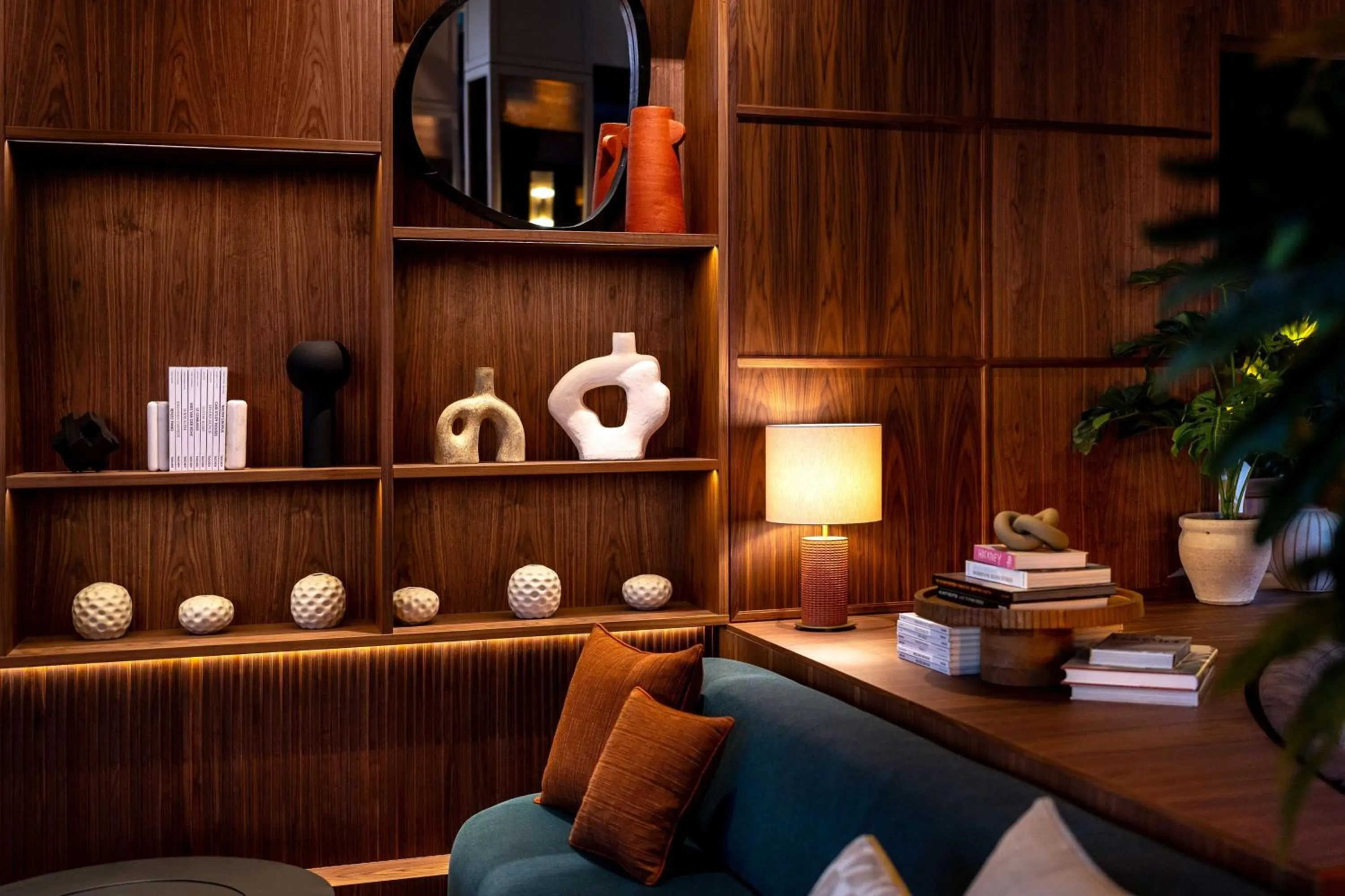 Lobby or reception in Radisson Blu Hotel Zurich Airport