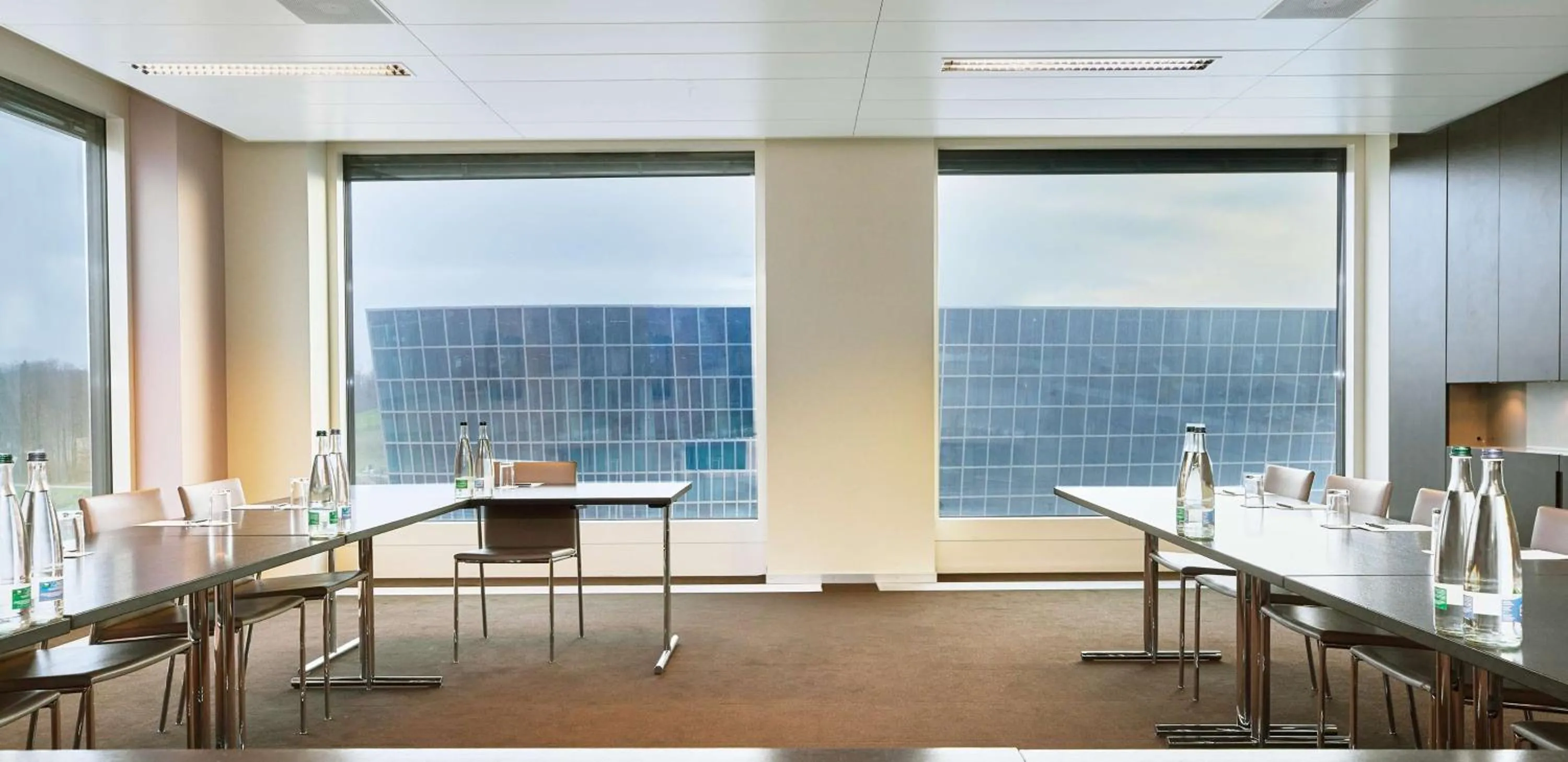 Meeting/conference room in Radisson Blu Hotel Zurich Airport