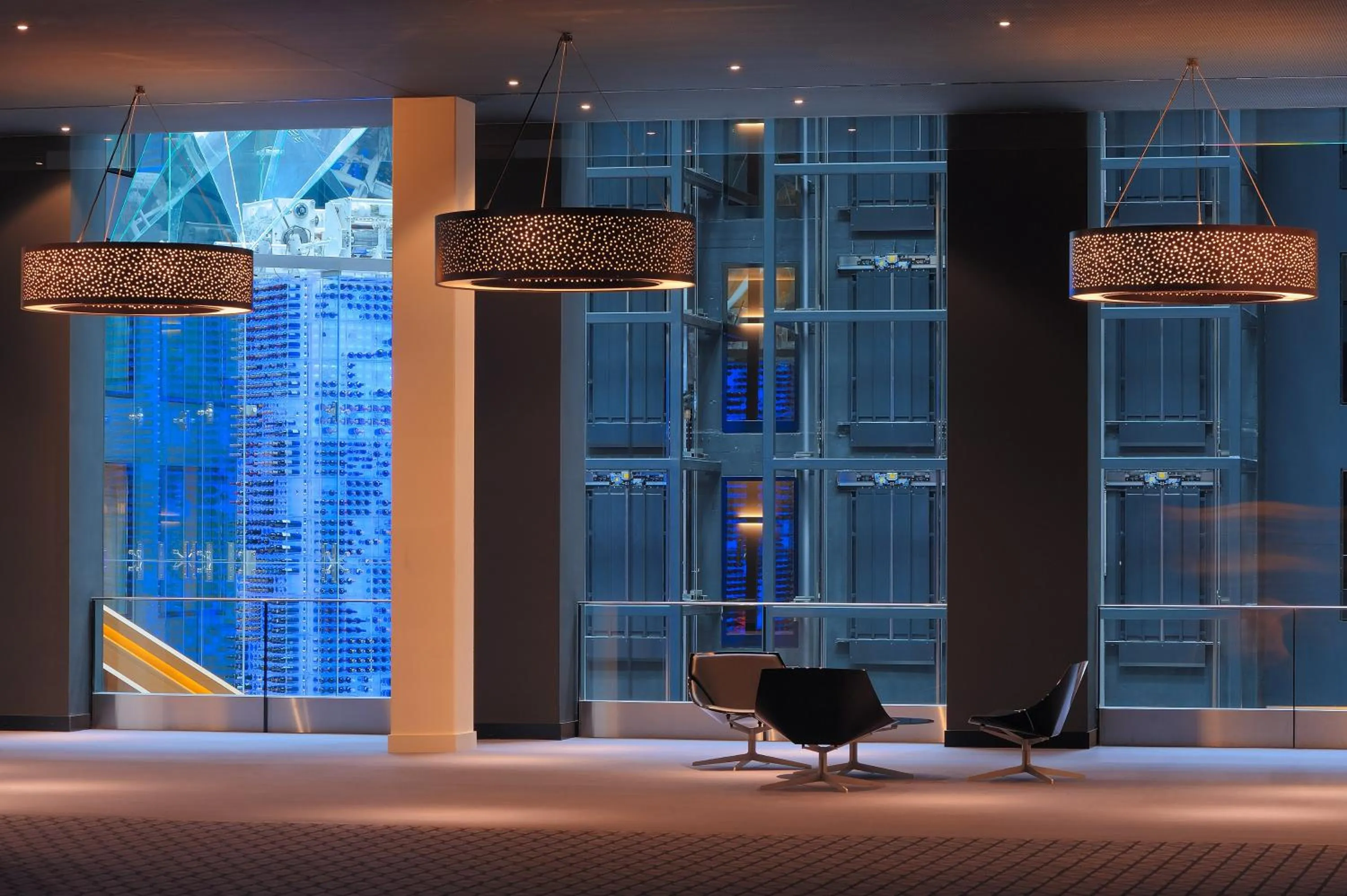 Lounge or bar in Radisson Blu Hotel Zurich Airport