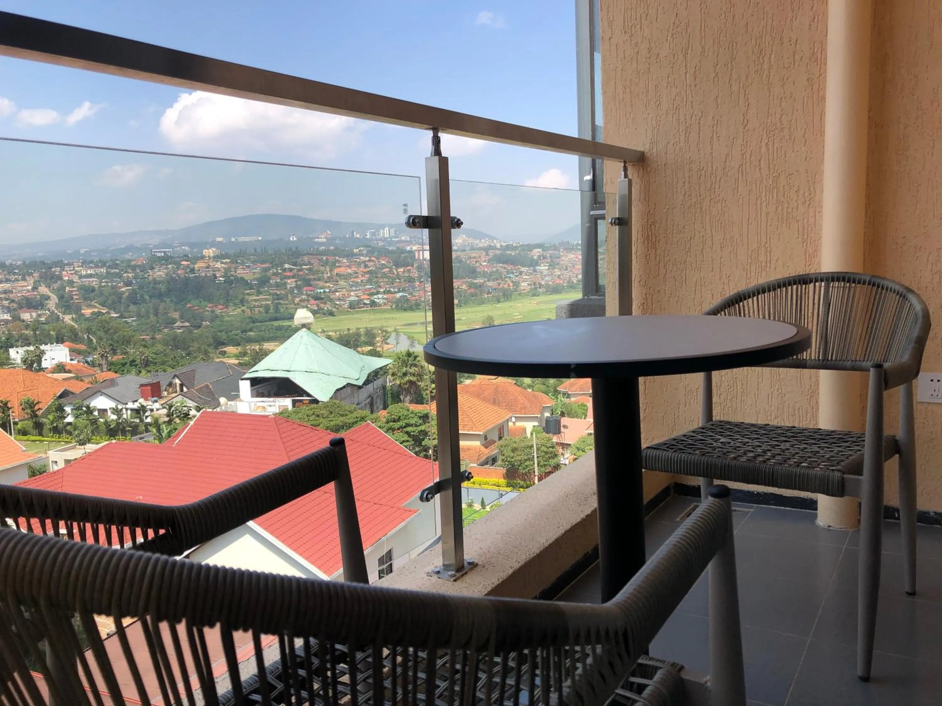 Day in Rose Garden Private Apartment By LINK