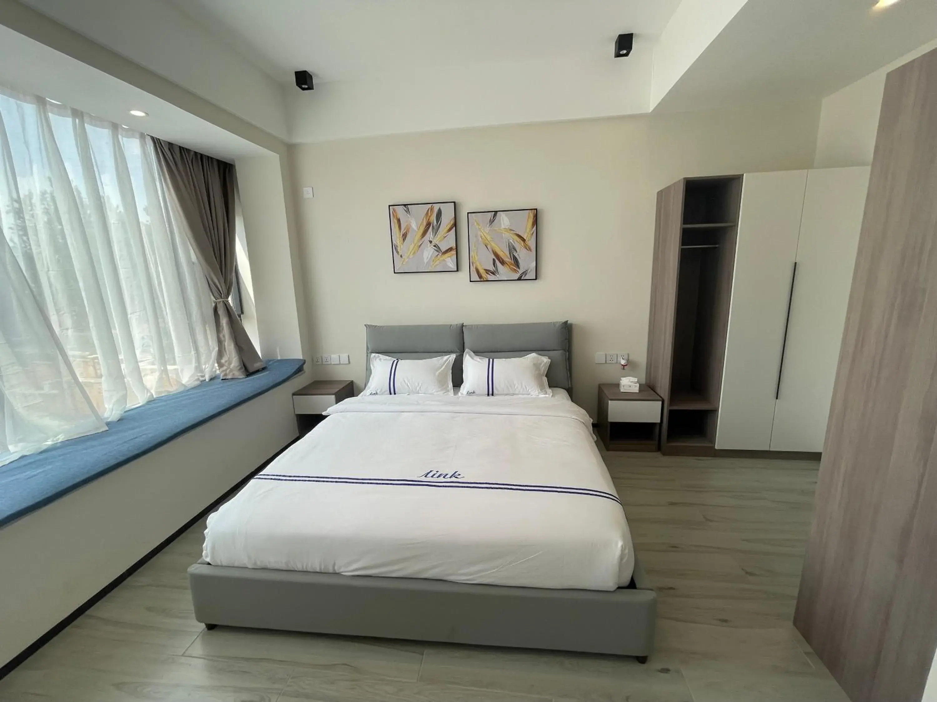 Three-Bedroom Apartment in Rose Garden Private Apartment By LINK Three-Bedroom Apartment in Rose Garden Private Apartment By LINK