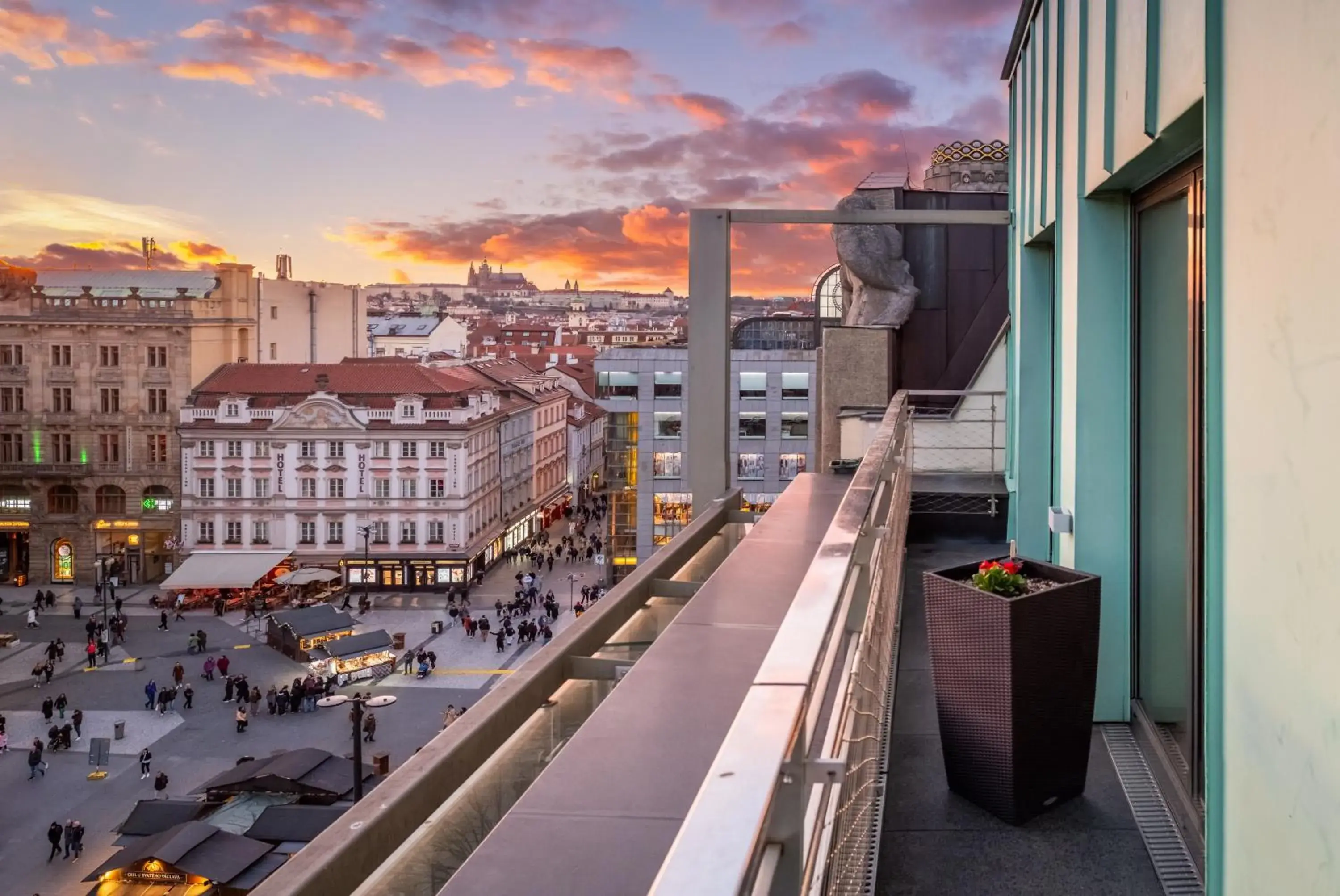 One-Bedroom Apartment with Terrace in VN3 Terraces Suites by Adrez One-Bedroom Apartment with Terrace in VN3 Terraces Suites by Adrez