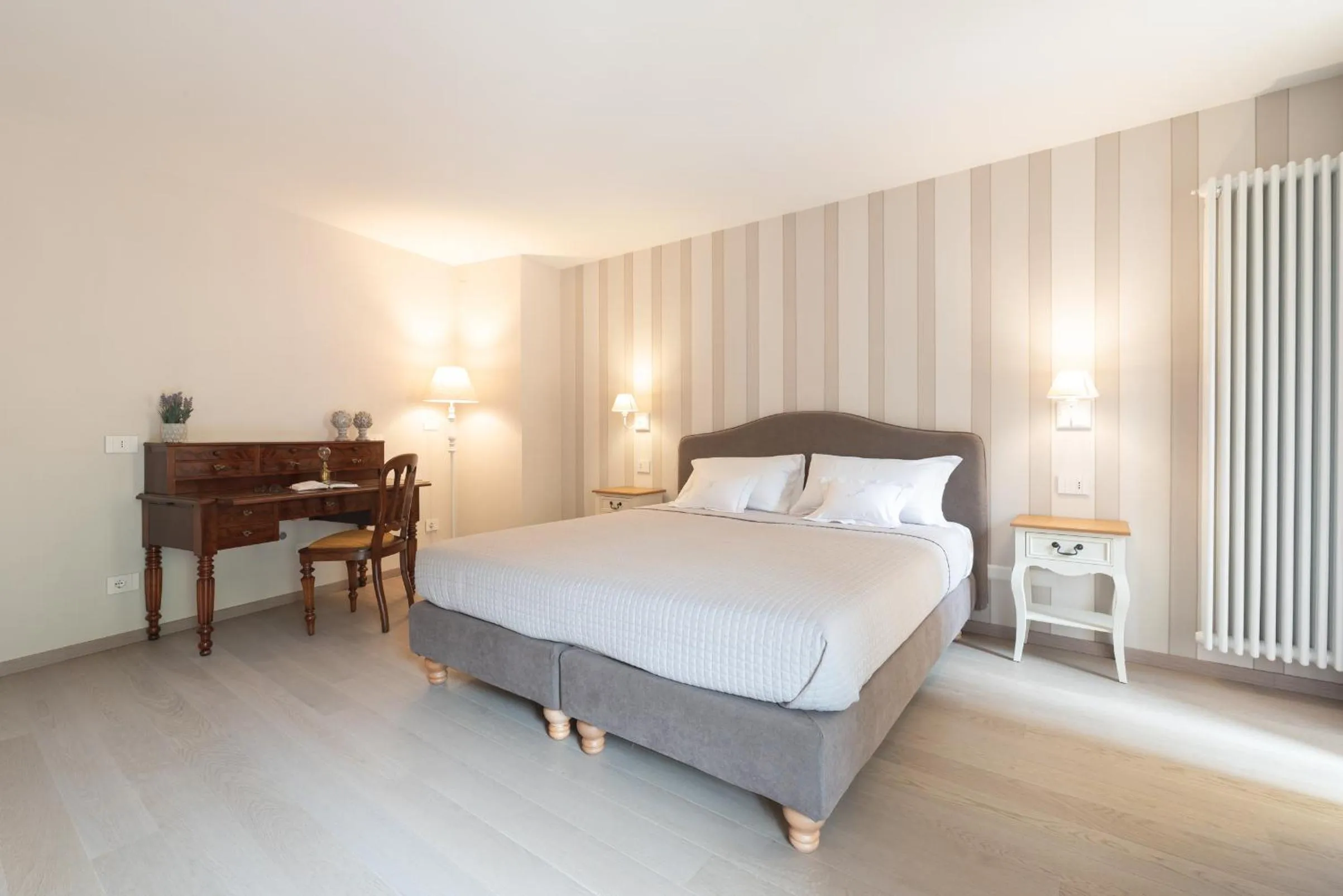 Bed in Antico Borgo B&B Cannobio
