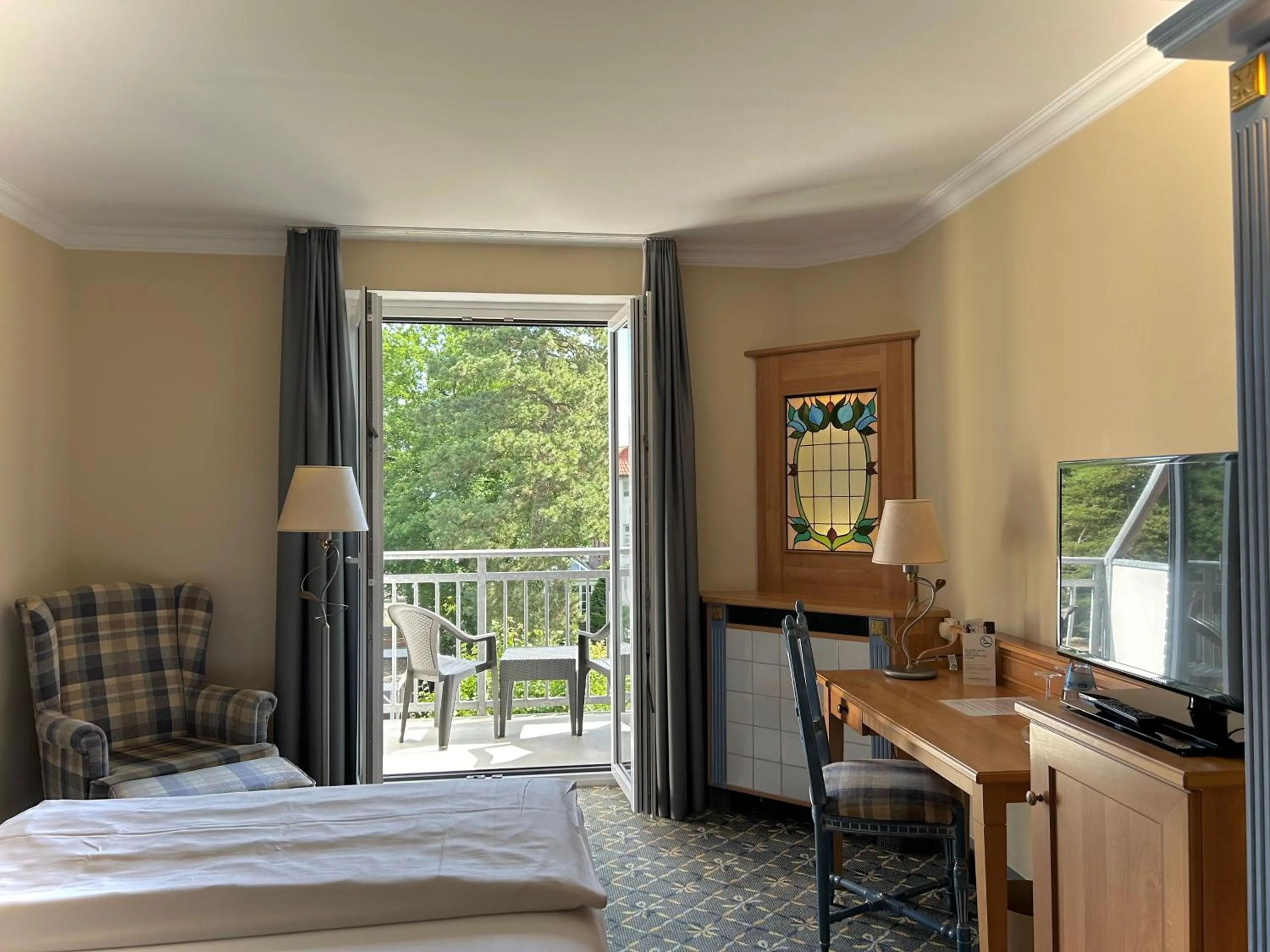 Bedroom, Bed in Country Hotel Timmendorfer Strand