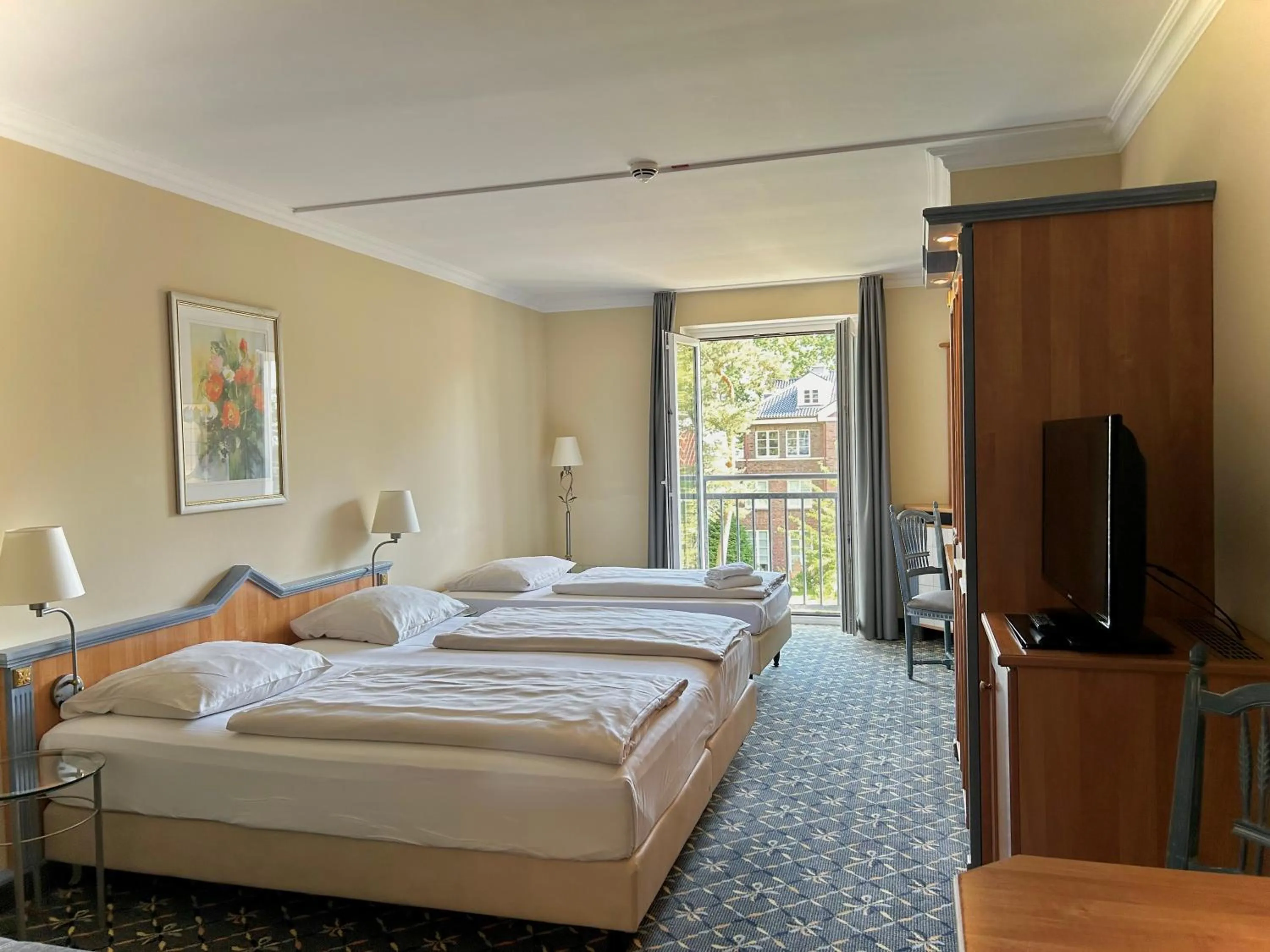 Bedroom, Bed in Country Hotel Timmendorfer Strand