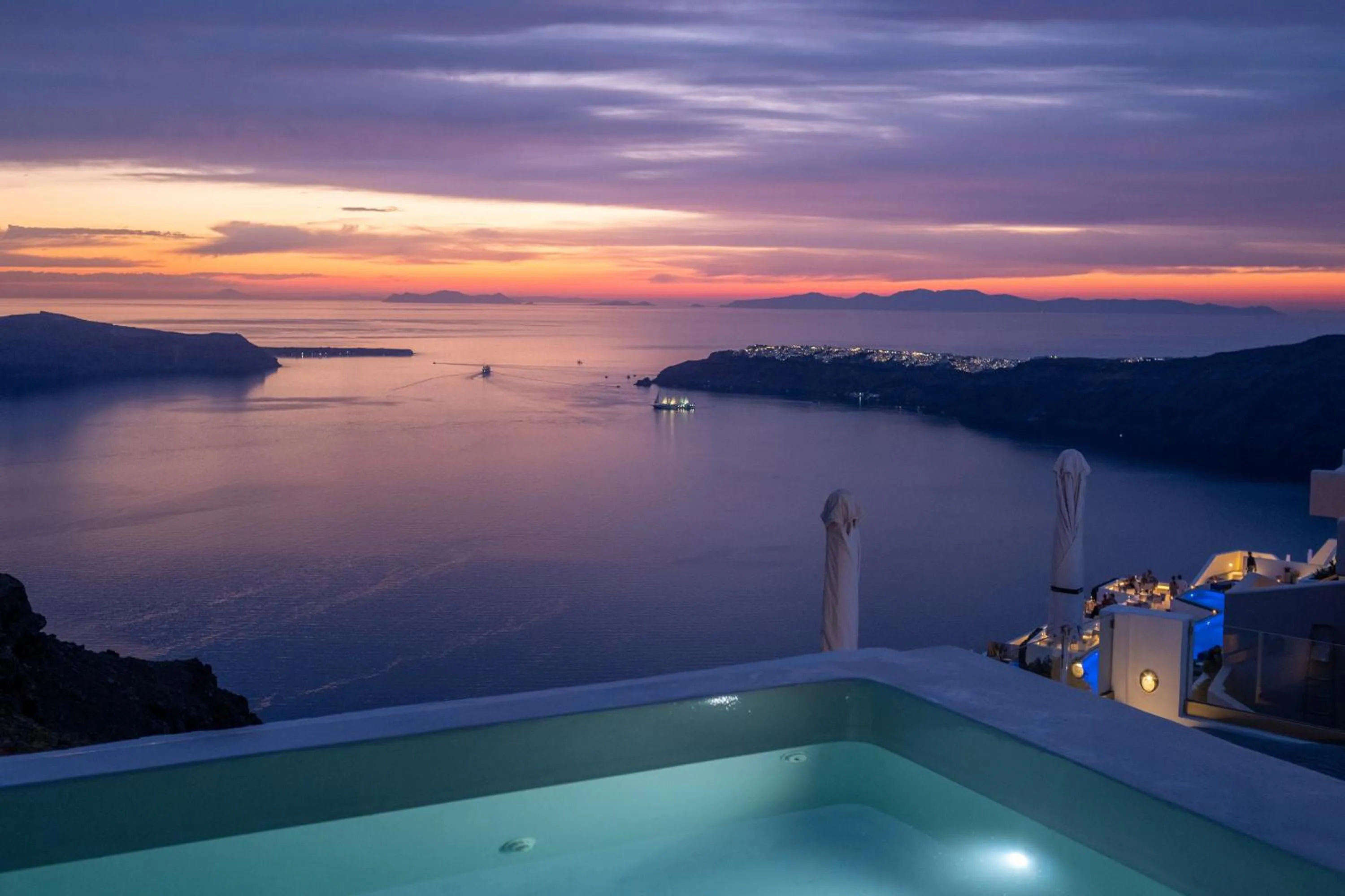 Sea view in Anemos Cave Suites