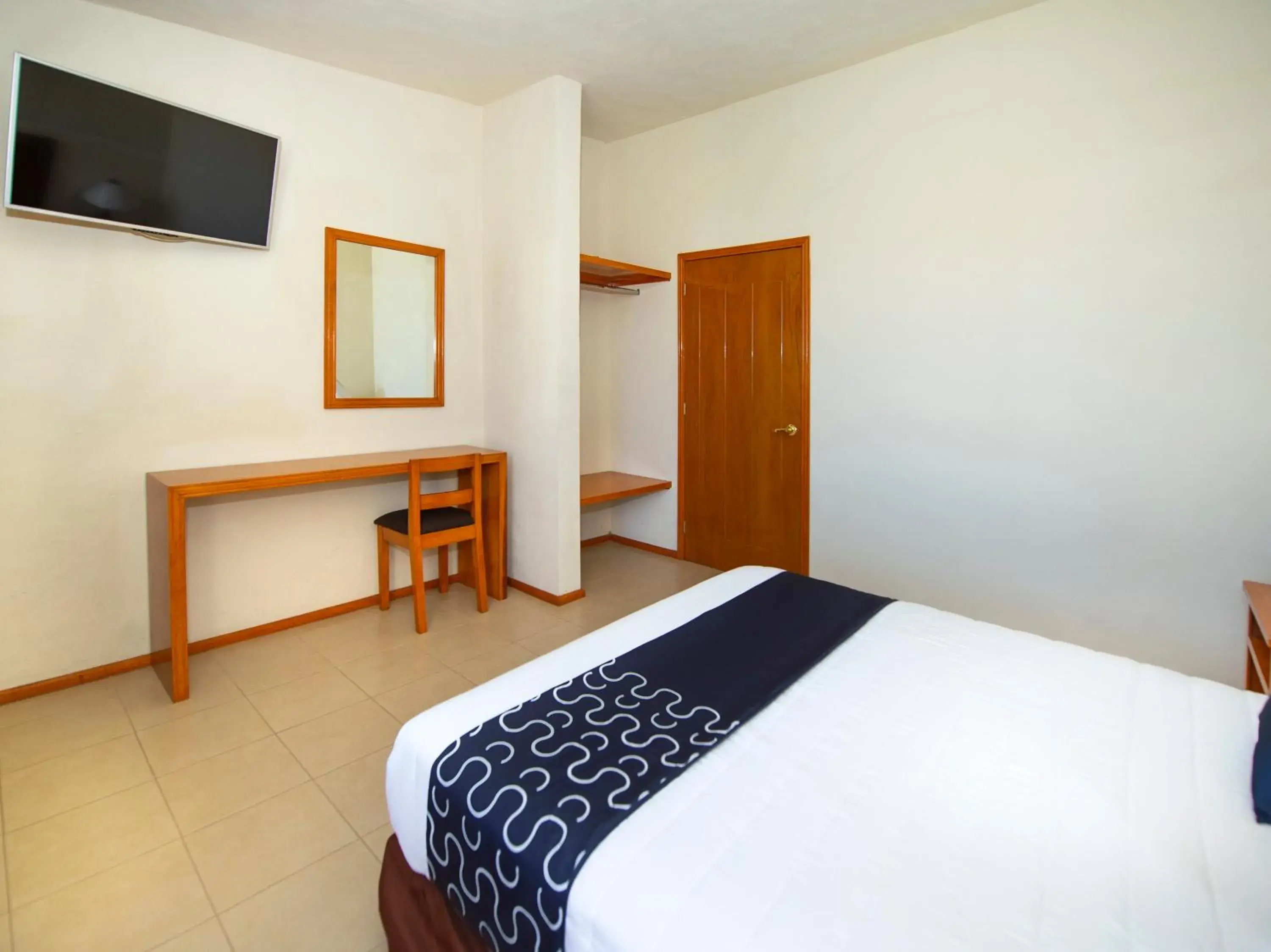 Superior King Room in Hotel La Casa de Don Tito, Jocotitlan Superior King Room in Hotel La Casa de Don Tito, Jocotitlan