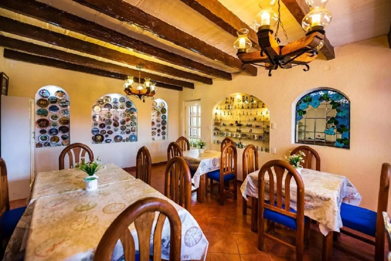 Restaurant/places to eat in Hotel La Casa de Don Tito, Jocotitlan
