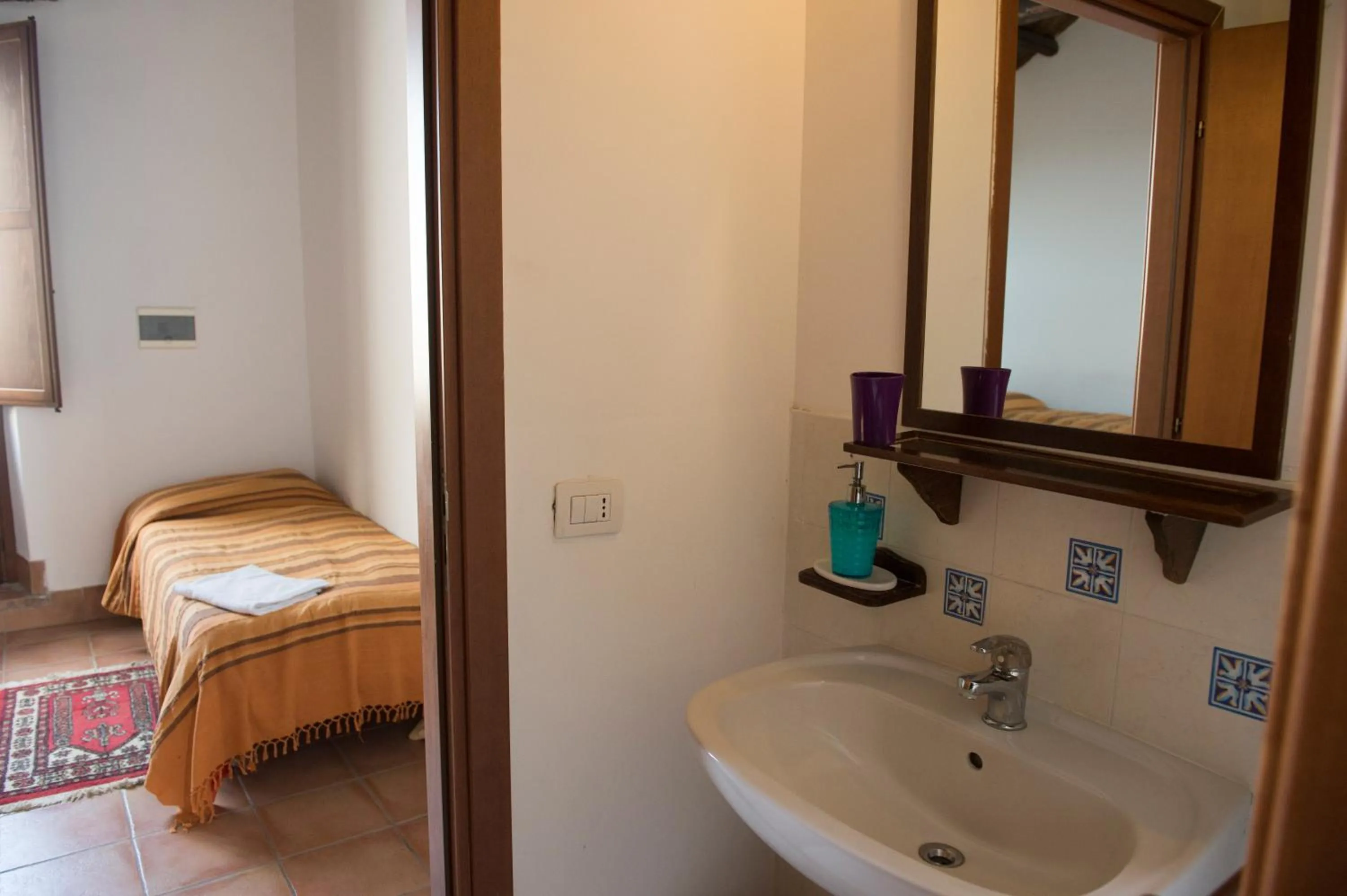 Bathroom, Bed in Agriturismo sanacore di sanacore salvatore