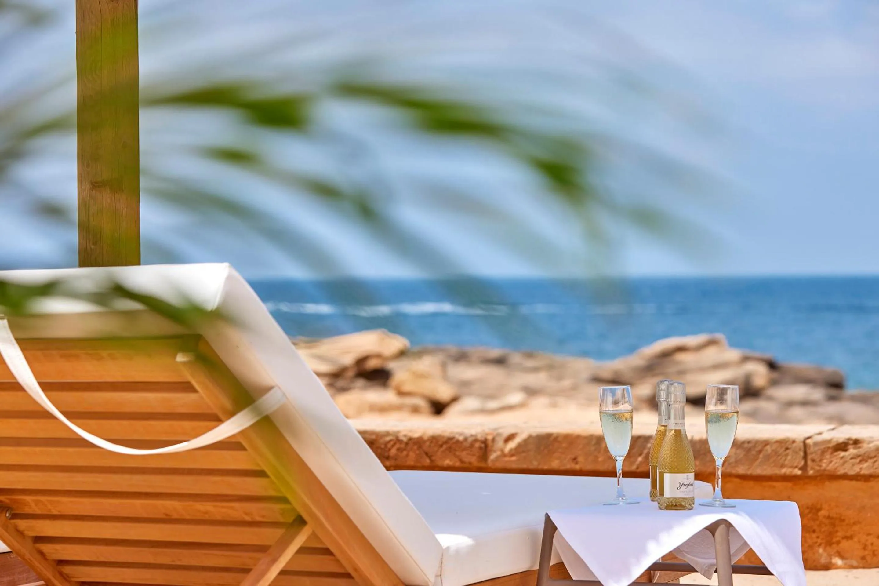 sunbed in Universal Hotel Cabo Blanco - Adults Only