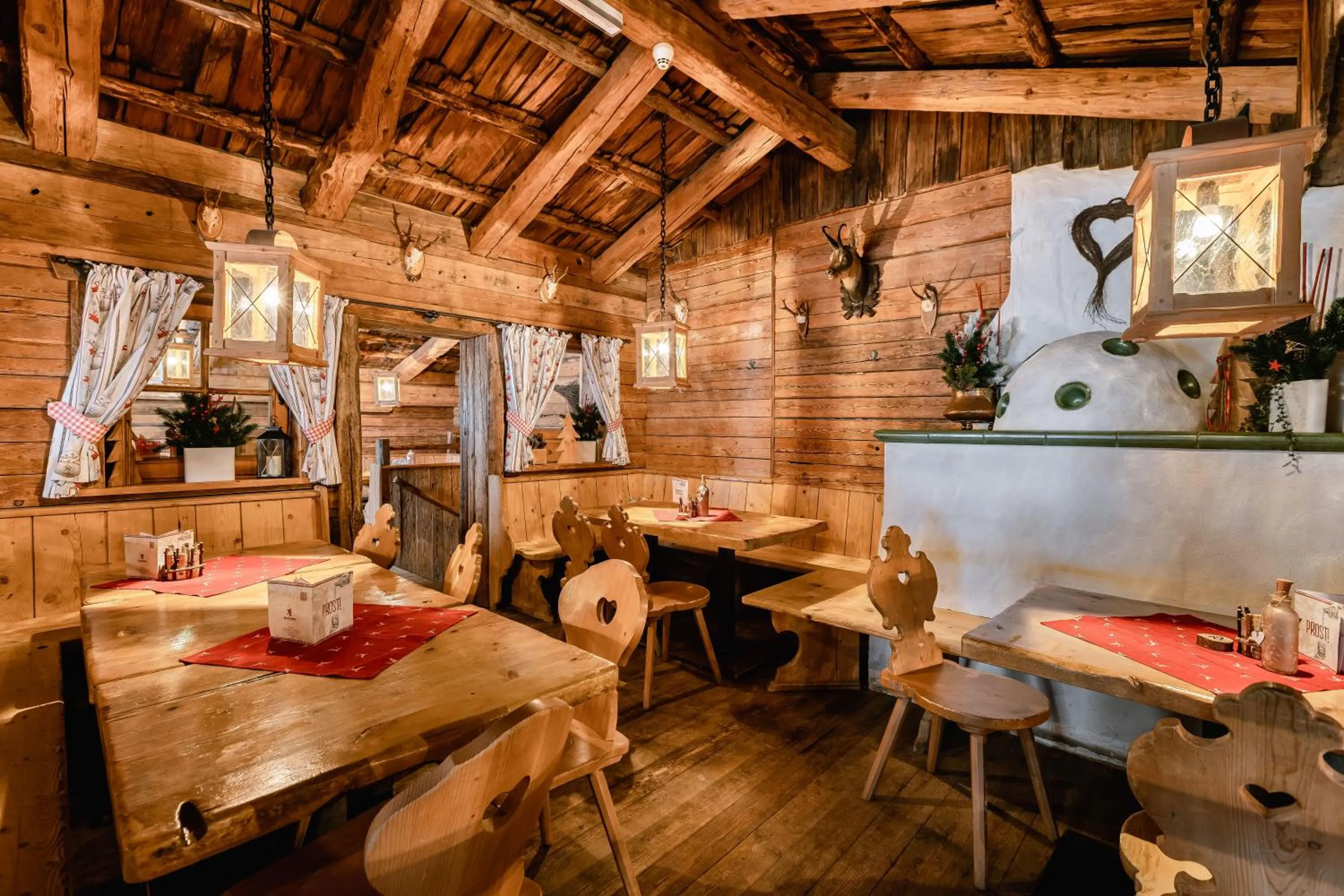 Restaurant/places to eat in Hotel Restaurant Hexenalm