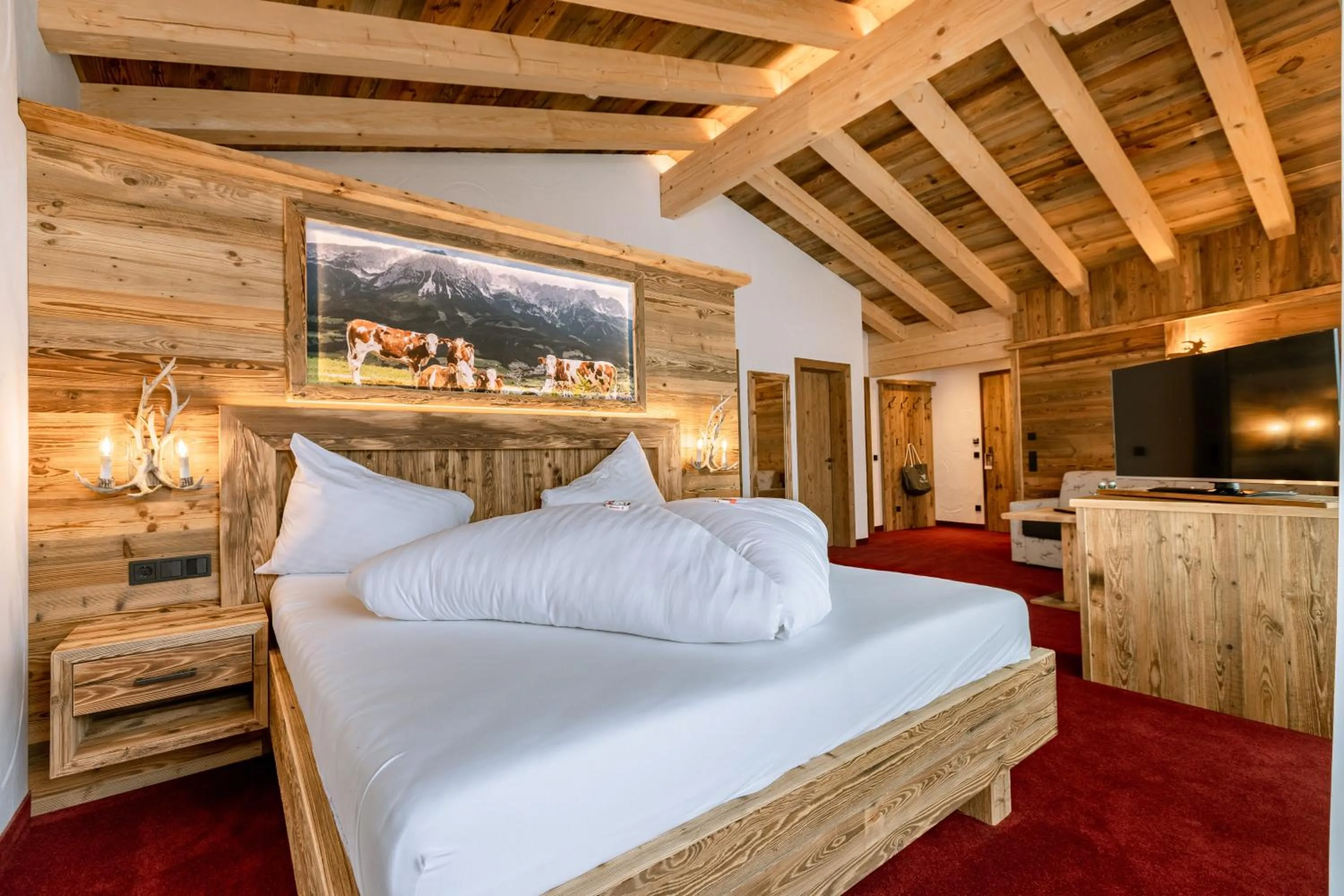 Staff, Bed in Hotel Restaurant Hexenalm