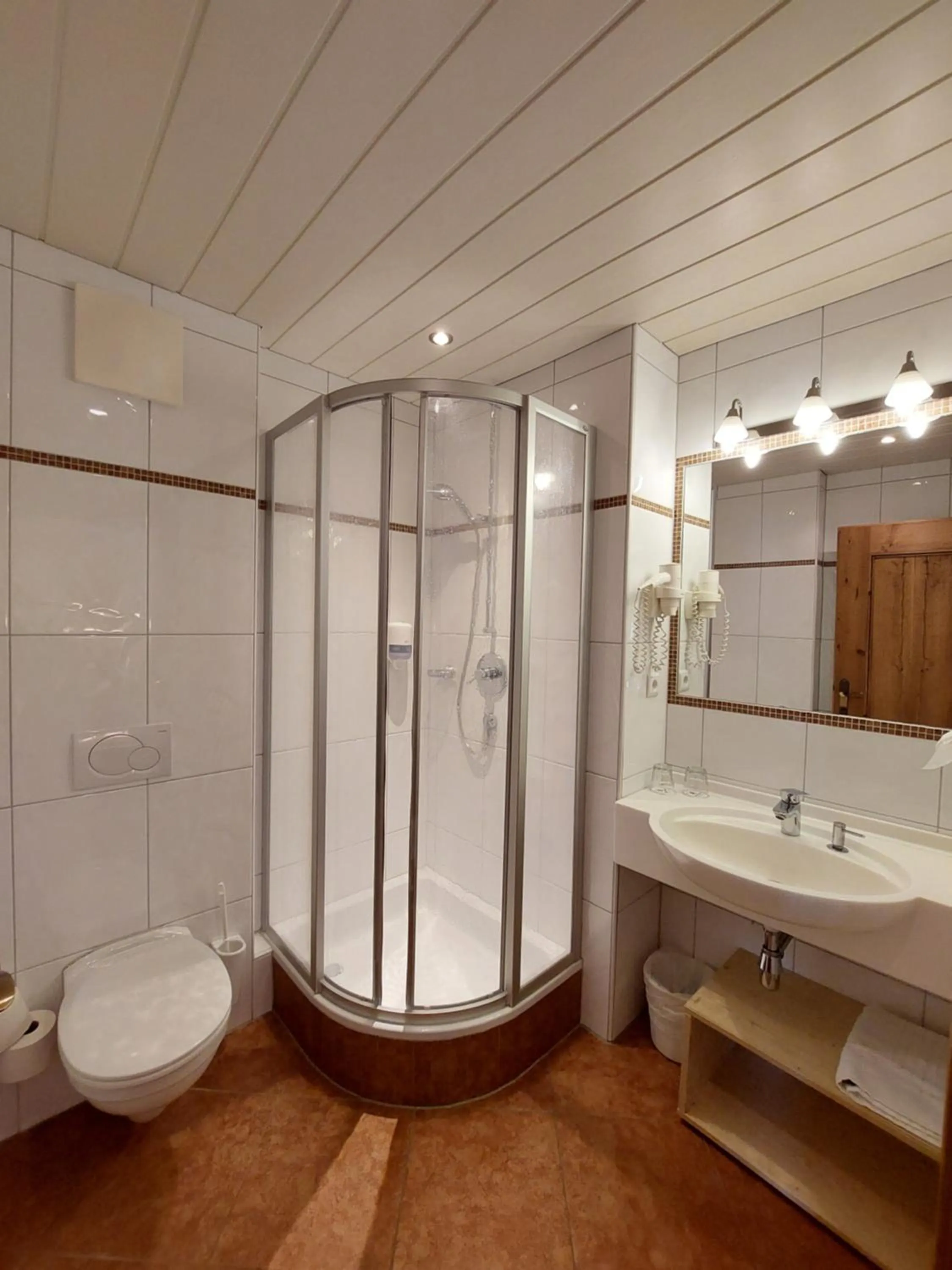 Shower in Hotel Restaurant Hexenalm