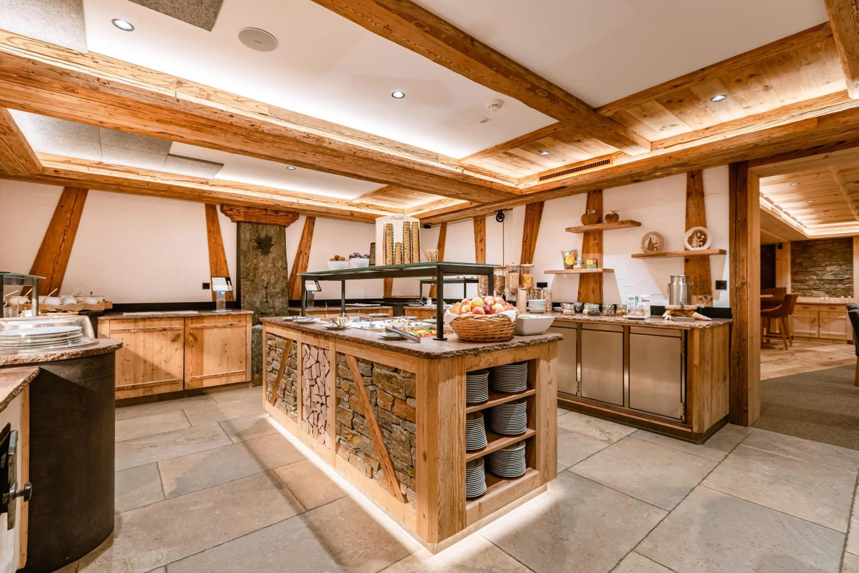 Buffet breakfast in Hotel Restaurant Hexenalm