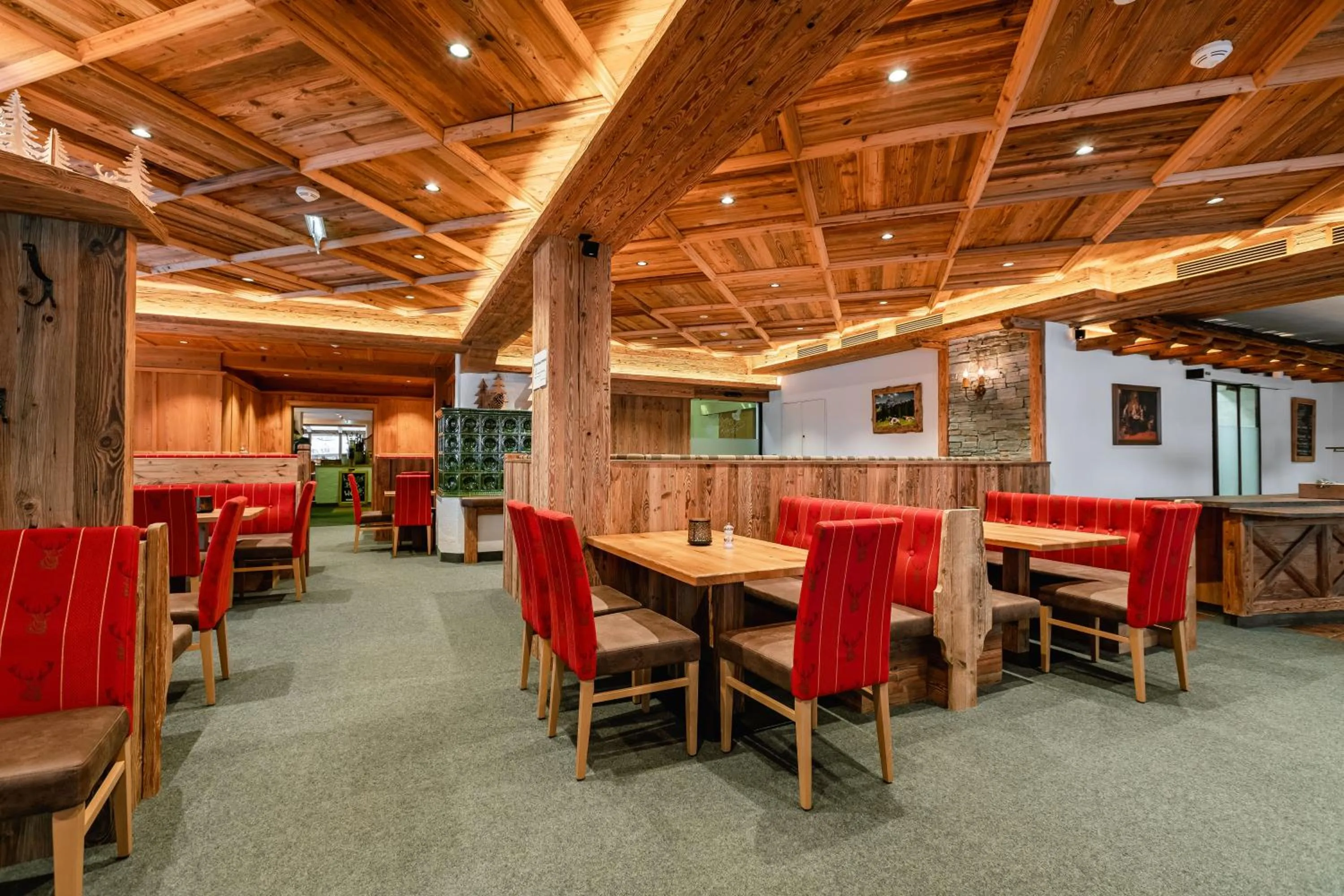 Restaurant/places to eat in Hotel Restaurant Hexenalm