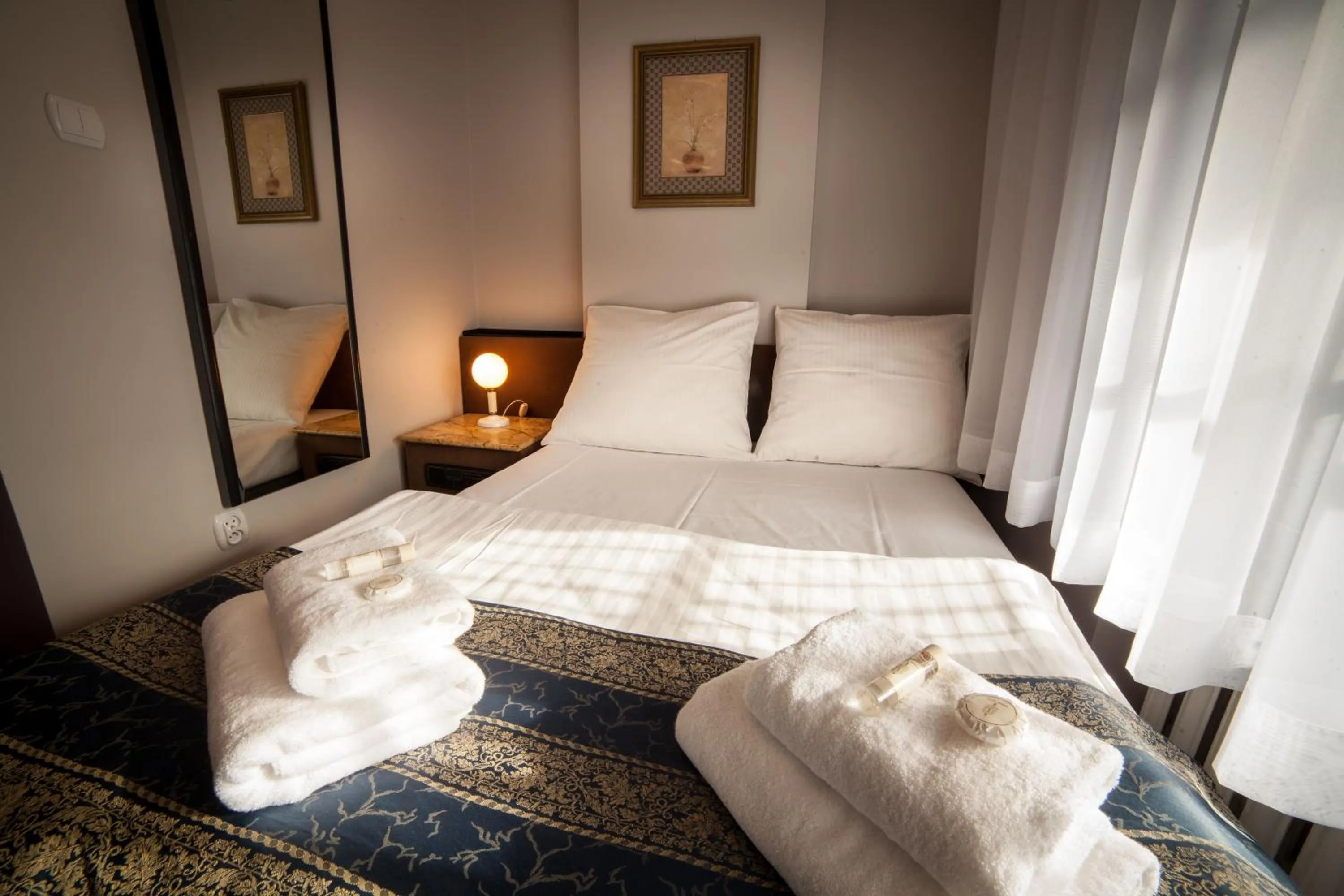 Photo of the whole room in Hotel Maria