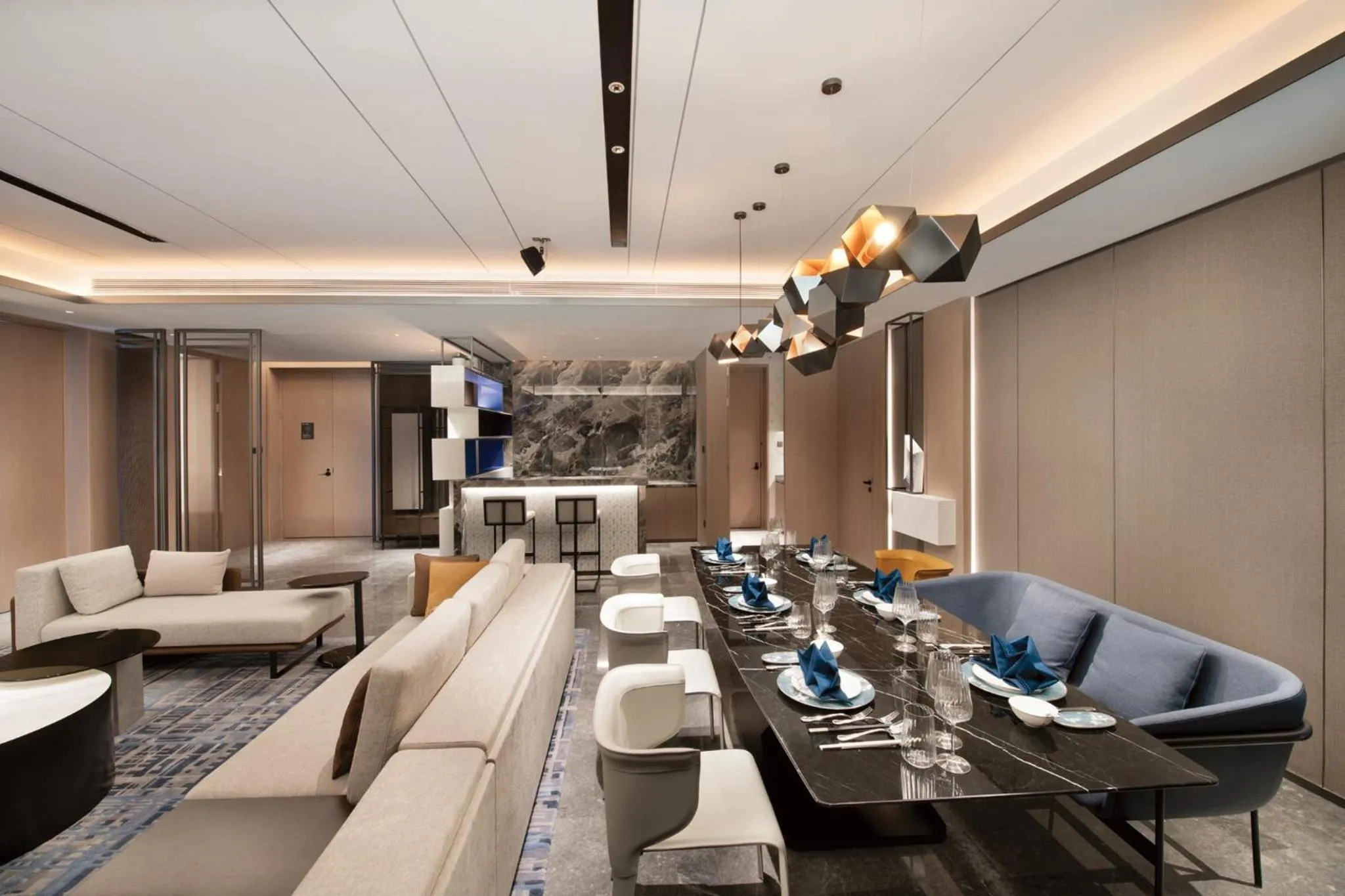 Photo of the whole room in Crowne Plaza Hangzhou Science City by IHG