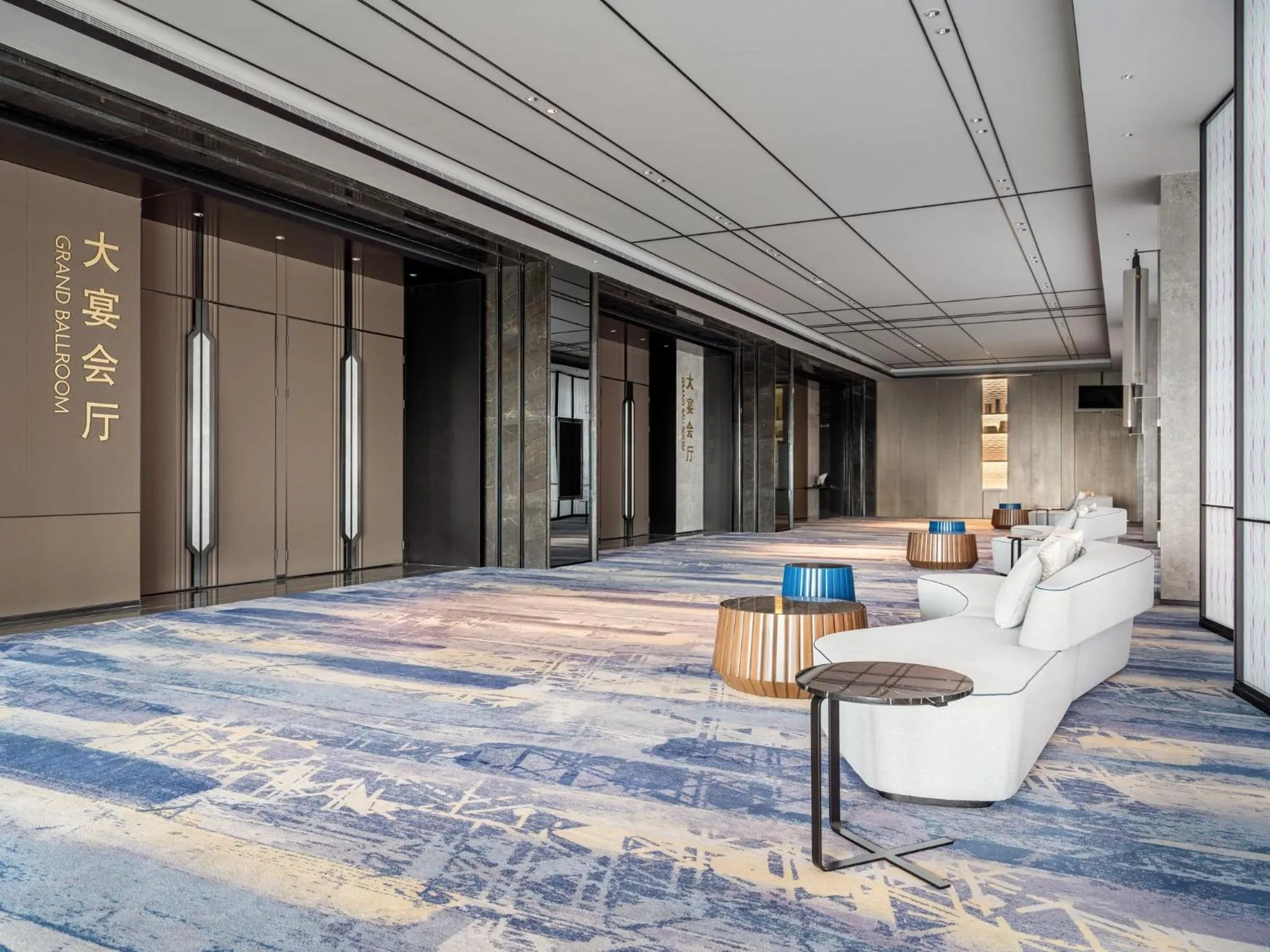 Meeting/conference room in Crowne Plaza Hangzhou Science City by IHG