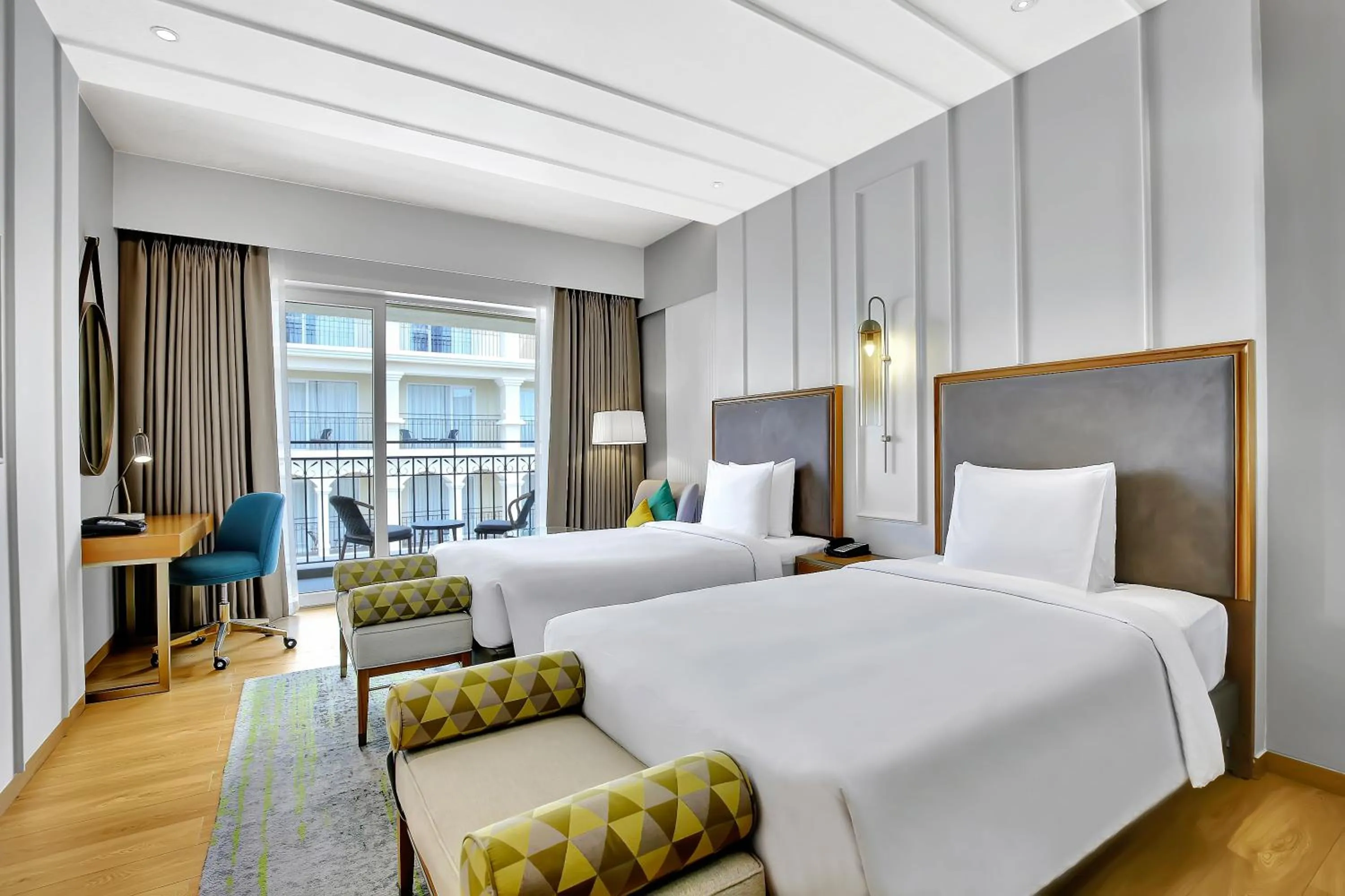 Photo of the whole room, Bed in Holiday Inn Goa Candolim